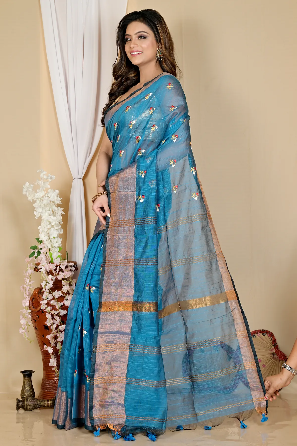 DipDiya Blended Cotton Blue Slabaka Moli Artisan Woven Handloom Sarees