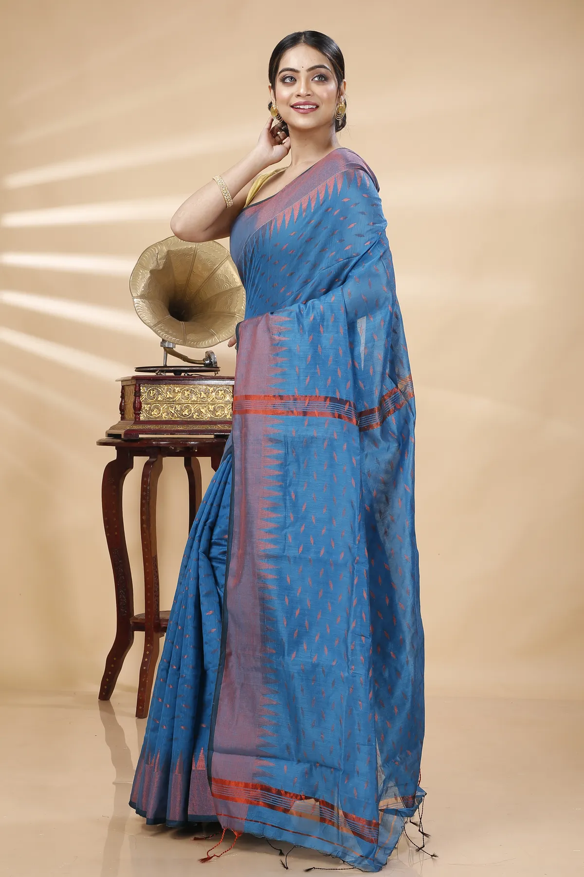 DipDiya Blended Cotton Bottle Green Prisha Heritage Elegance Handloom Sarees