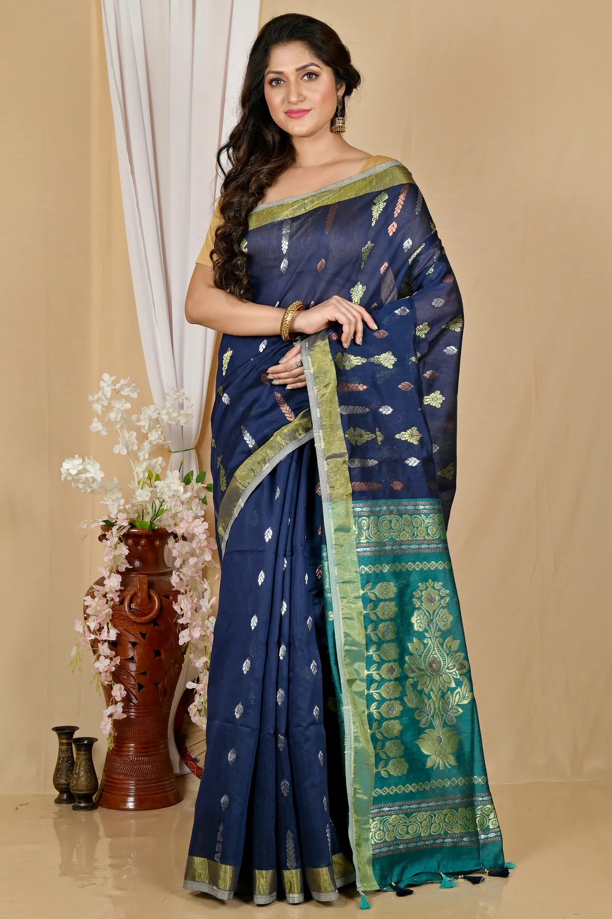 DipDiya Blended Cotton Dark Blue Samo Heritage Elegance Handloom Sarees