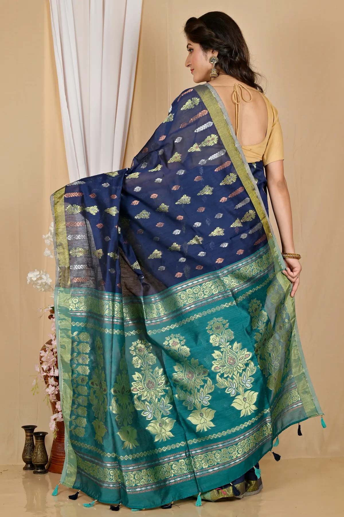 DipDiya Blended Cotton Dark Blue Samo Heritage Elegance Handloom Sarees