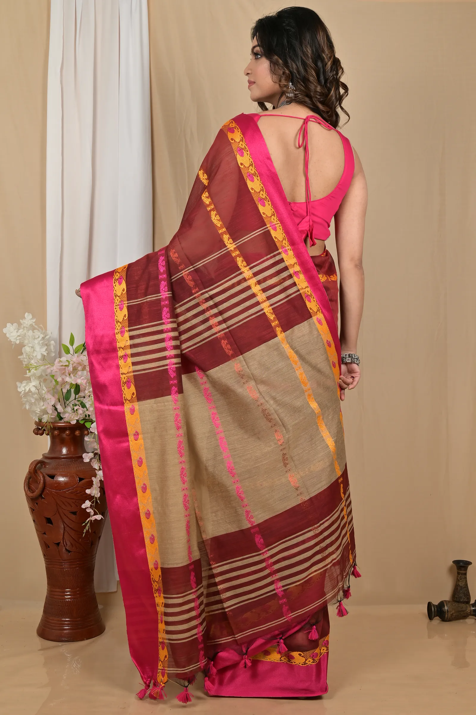 DipDiya Blended Cotton Dark Brown Achsit A Legacy Woven Handloom Sarees
