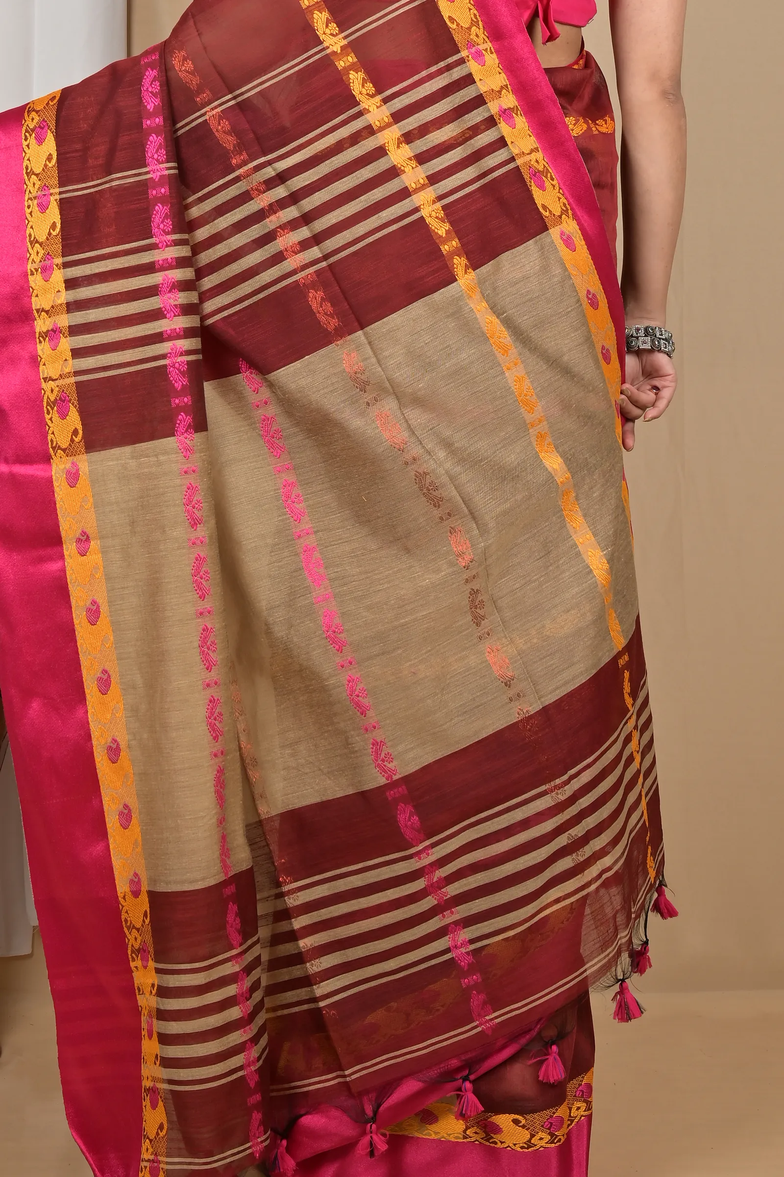 DipDiya Blended Cotton Dark Brown Achsit A Legacy Woven Handloom Sarees