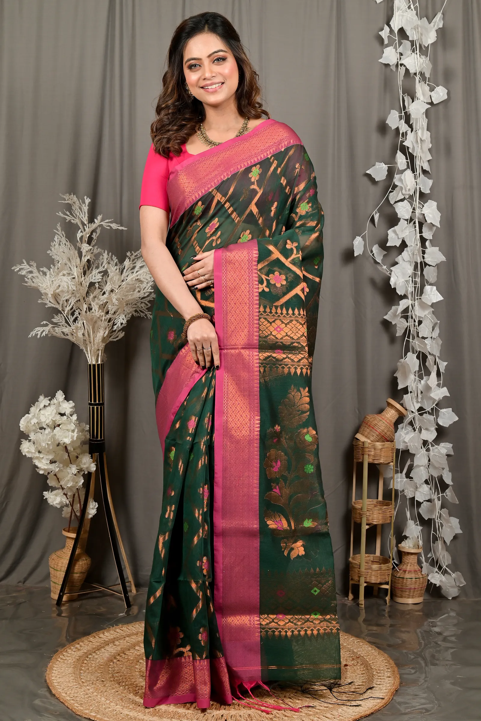 DipDiya Blended Cotton Dark Green Dinui Loom to Love Handloom Sarees