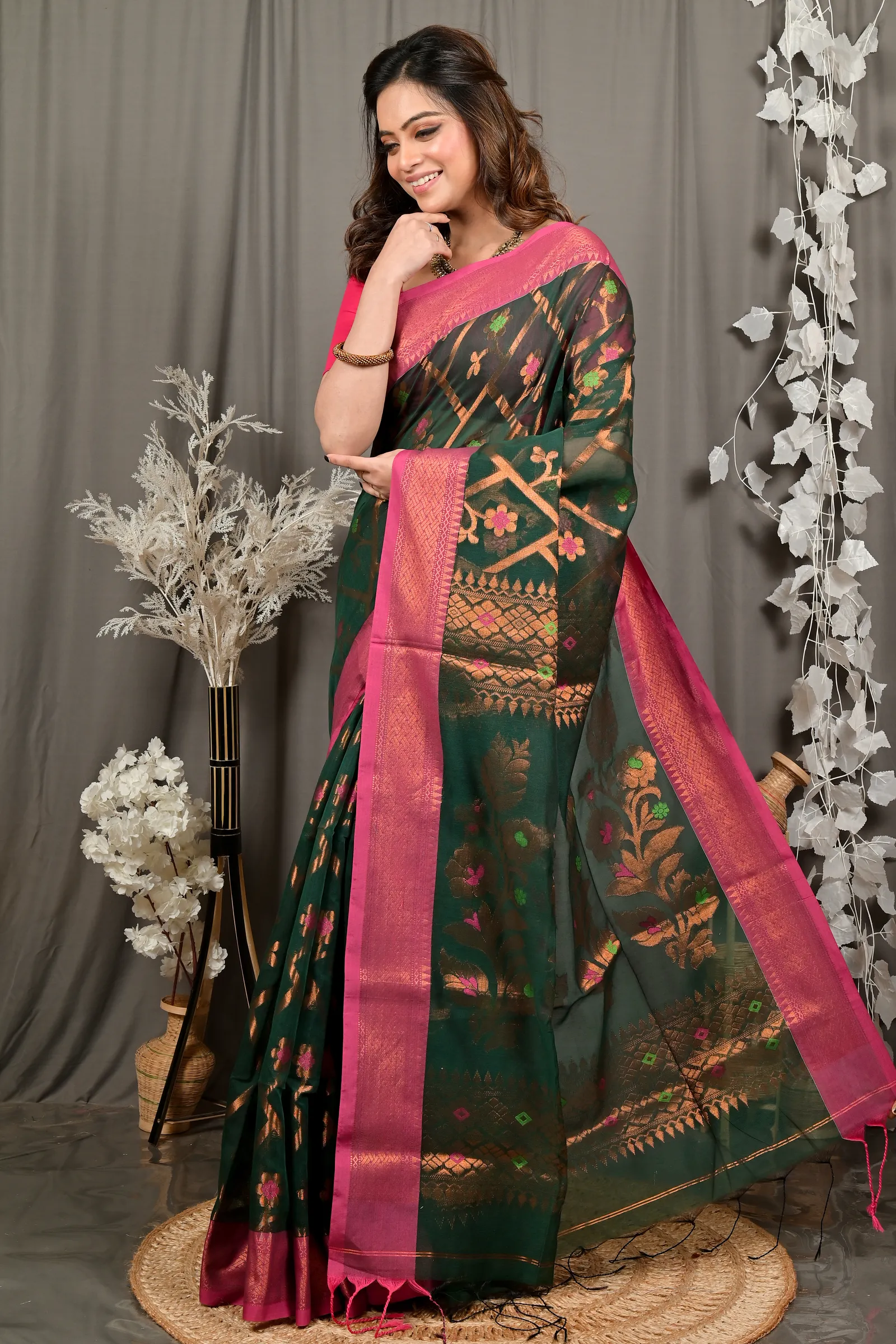 DipDiya Blended Cotton Dark Green Dinui Loom to Love Handloom Sarees