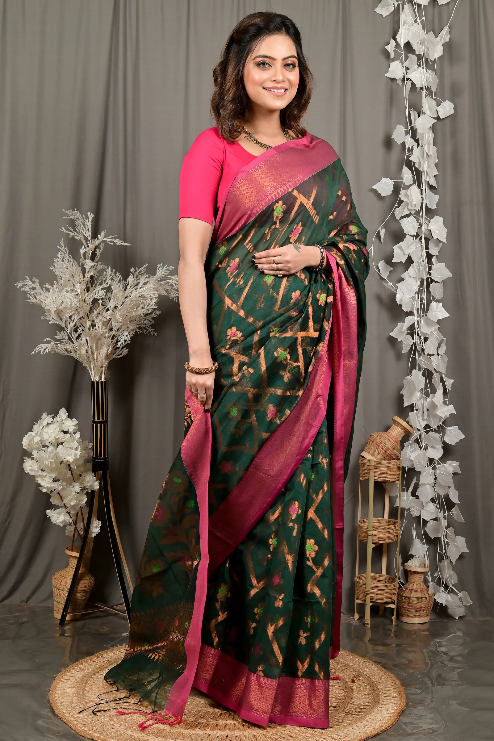 DipDiya Blended Cotton Dark Green Dinui Loom to Love Handloom Sarees