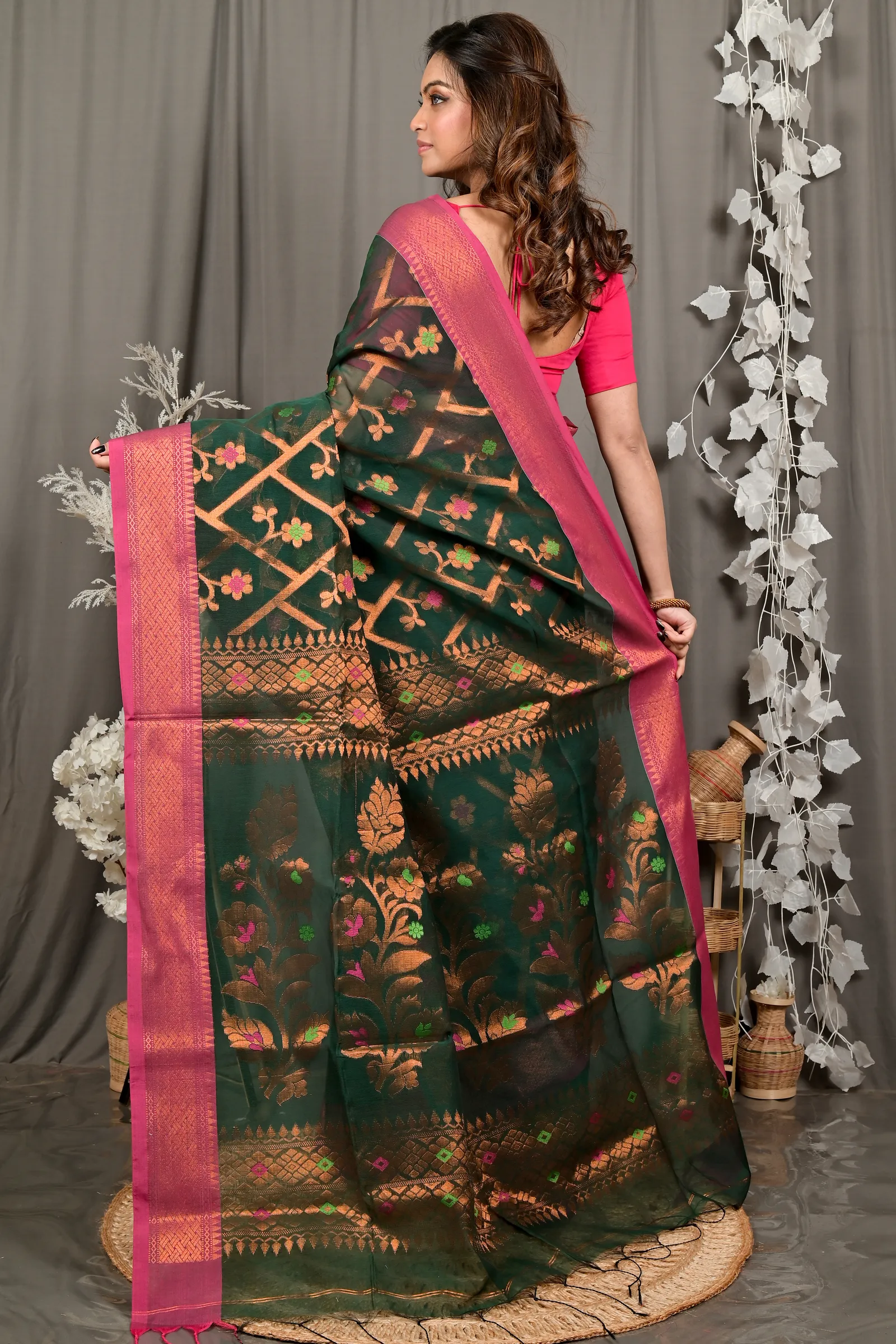 DipDiya Blended Cotton Dark Green Dinui Loom to Love Handloom Sarees