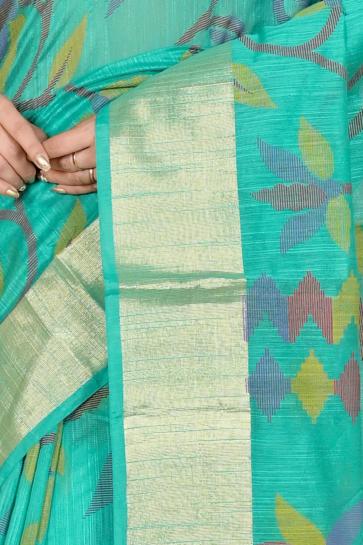 DipDiya Blended Cotton Dark Green Narento Tradition in Every Thread Handloom Sarees