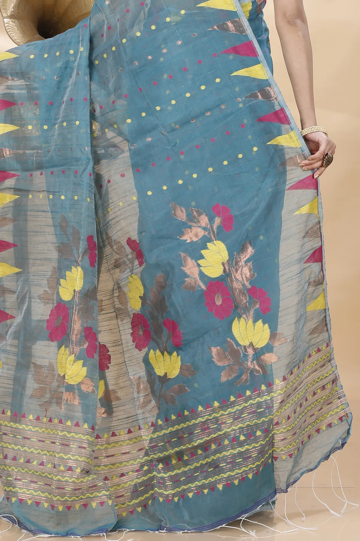 DipDiya Blended Cotton Dark Green Pilu Rooted in Bengal Handloom Sarees