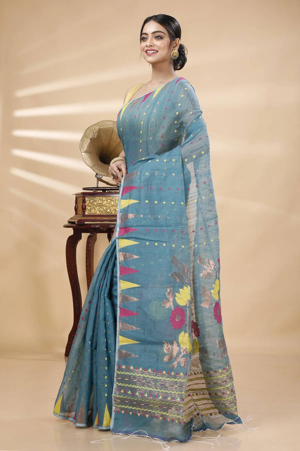 DipDiya Blended Cotton Dark Green Pilu Rooted in Bengal Handloom Sarees