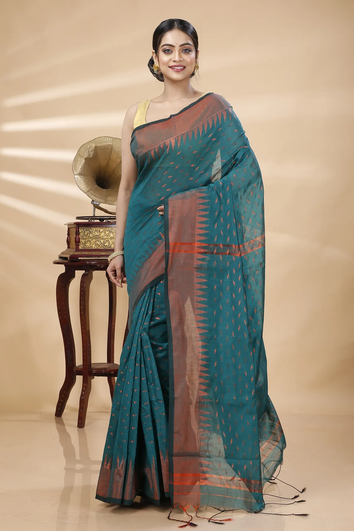 DipDiya Blended Cotton Dark Green Prisha Heritage of Bengal Handloom Sarees
