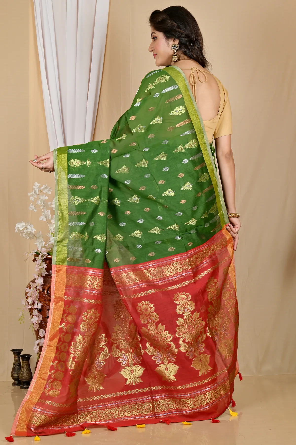 DipDiya Blended Cotton Dark Green Samo Heritage of Bengal Handloom Sarees
