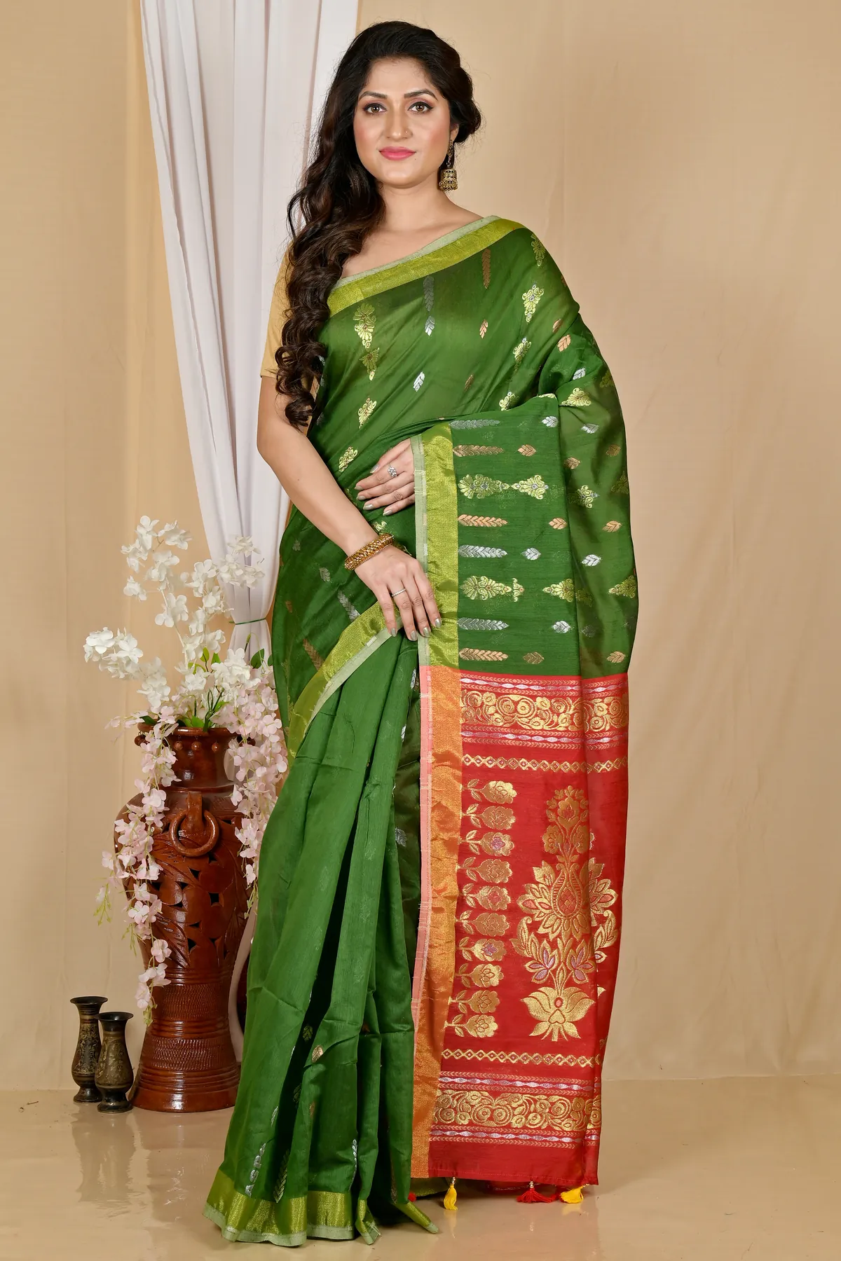 DipDiya Blended Cotton Dark Green Samo Heritage of Bengal Handloom Sarees