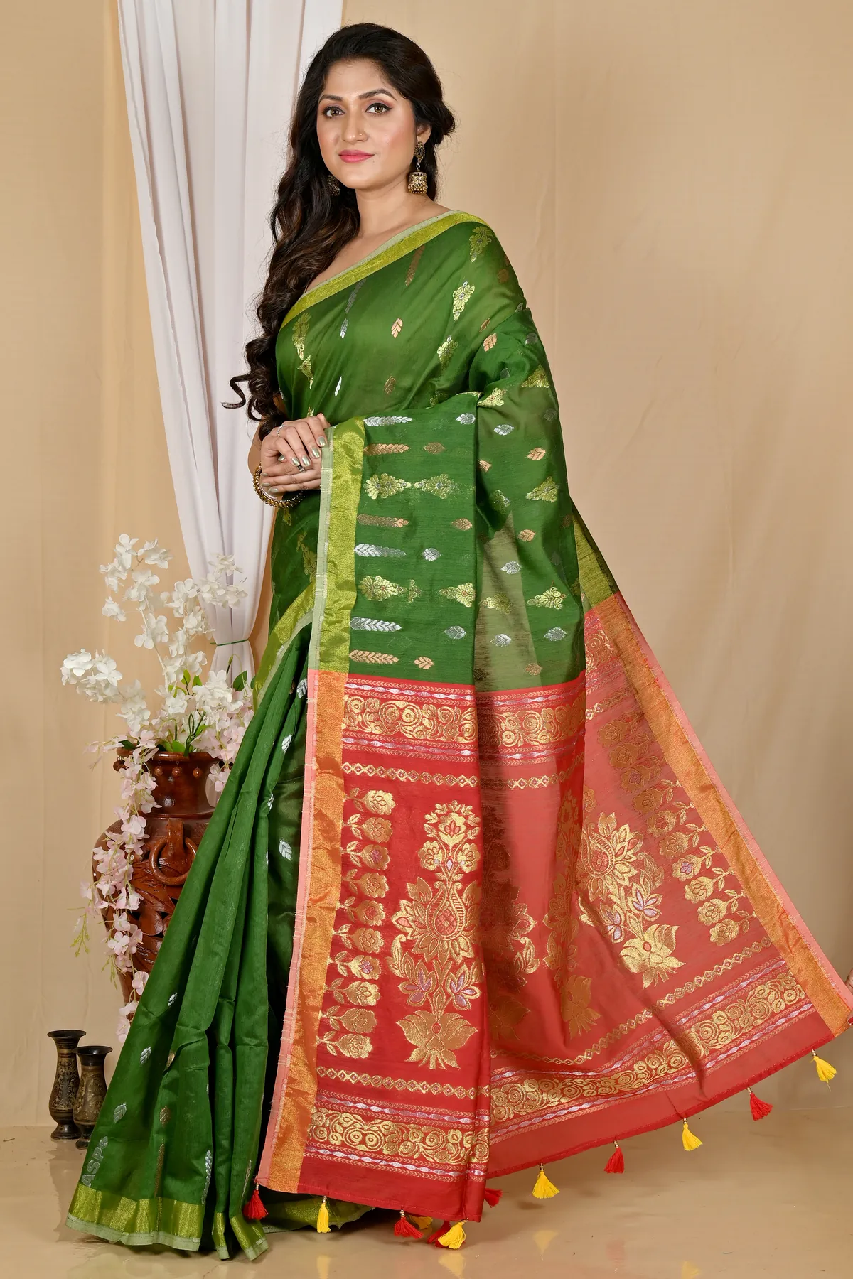 DipDiya Blended Cotton Dark Green Samo Heritage of Bengal Handloom Sarees
