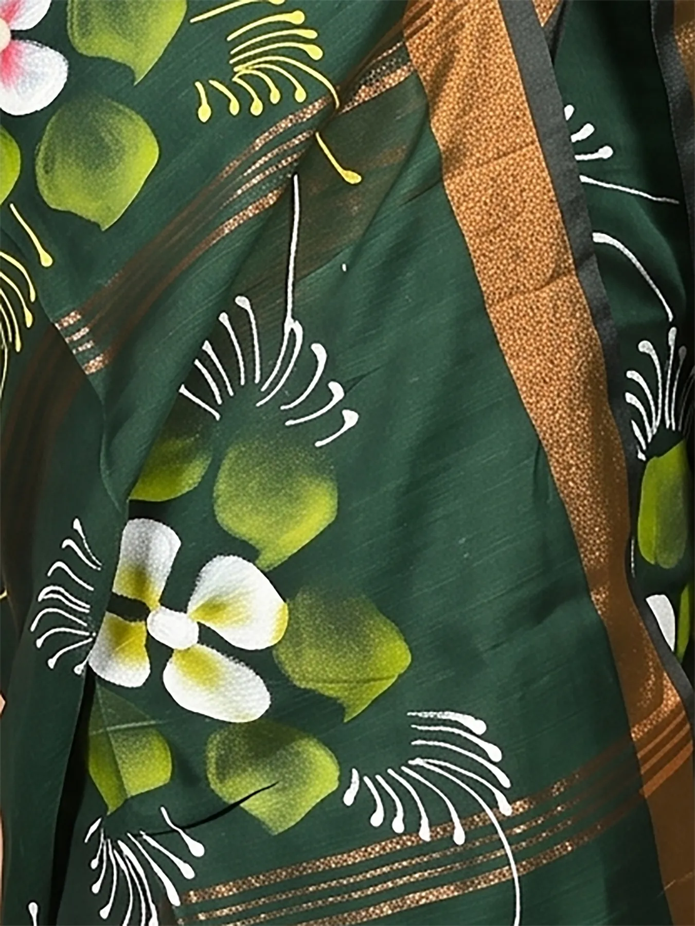 DipDiya Blended Cotton Dark Green Samvi Heritage of Bengali Hand Painted Sarees