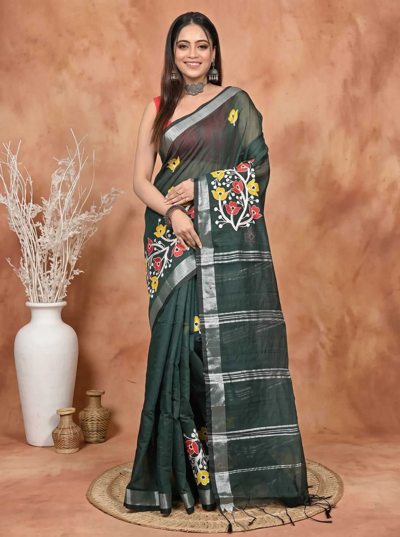 DipDiya Blended Cotton Dark Green Samyra Heritage of Bengali Embroidery Handloom sarees
