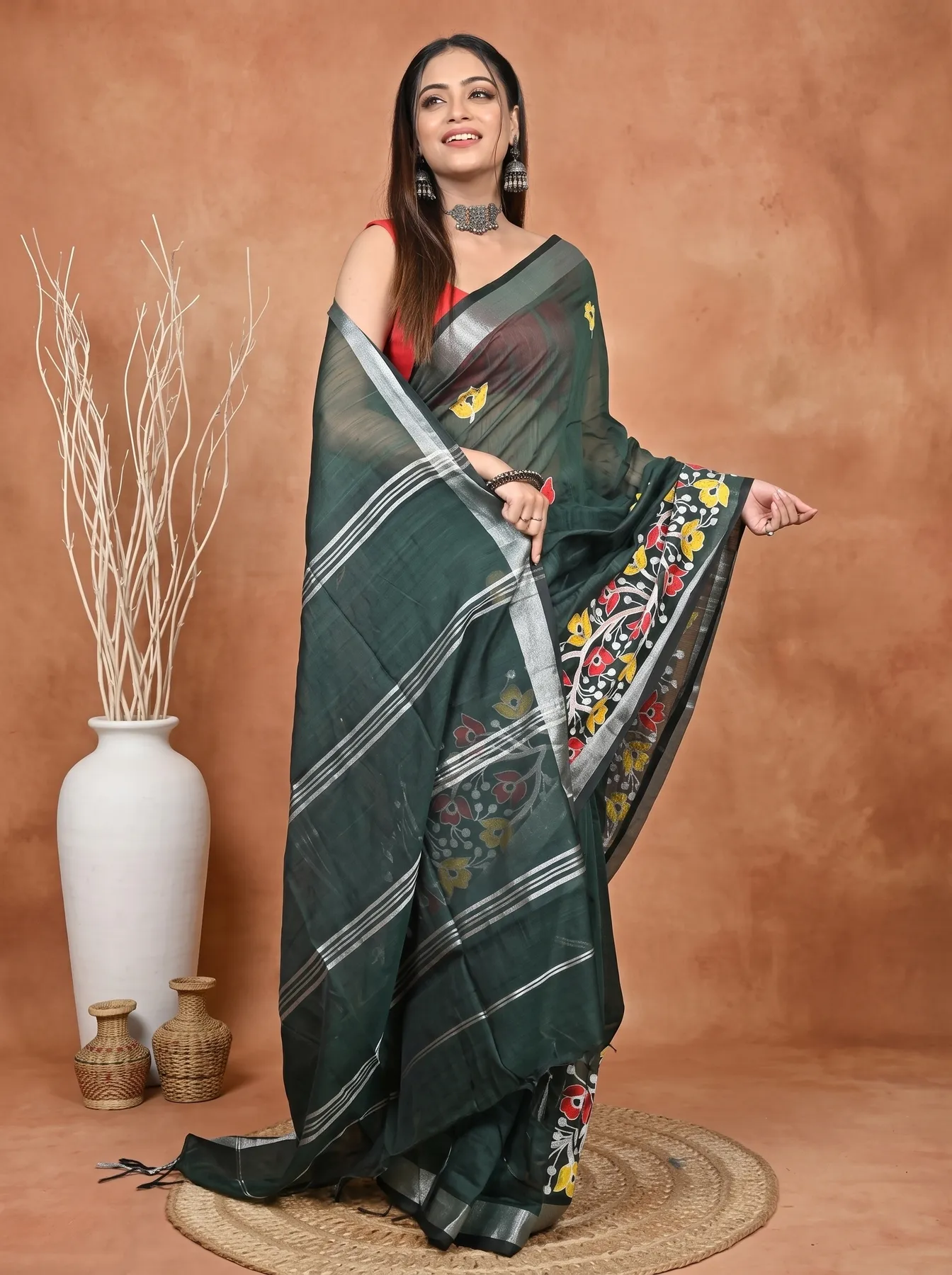 DipDiya Blended Cotton Dark Green Samyra Heritage of Bengali Embroidery Handloom sarees