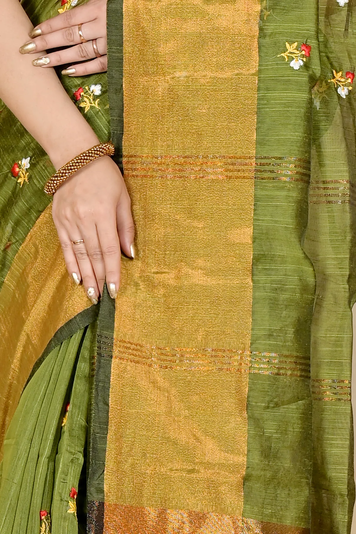 DipDiya Blended Cotton Dark Green Slabaka Moli Artisan Crafted Handloom Sarees