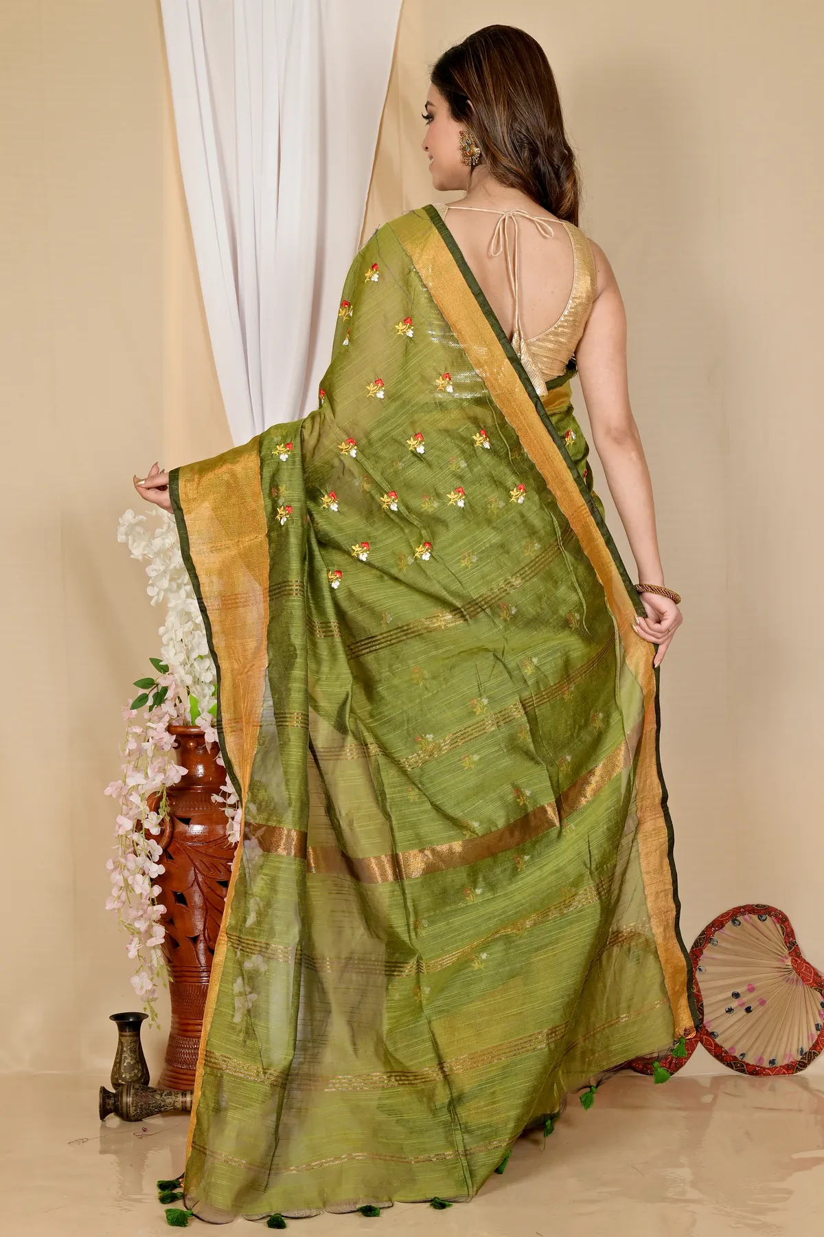 DipDiya Blended Cotton Dark Green Slabaka Moli Artisan Crafted Handloom Sarees