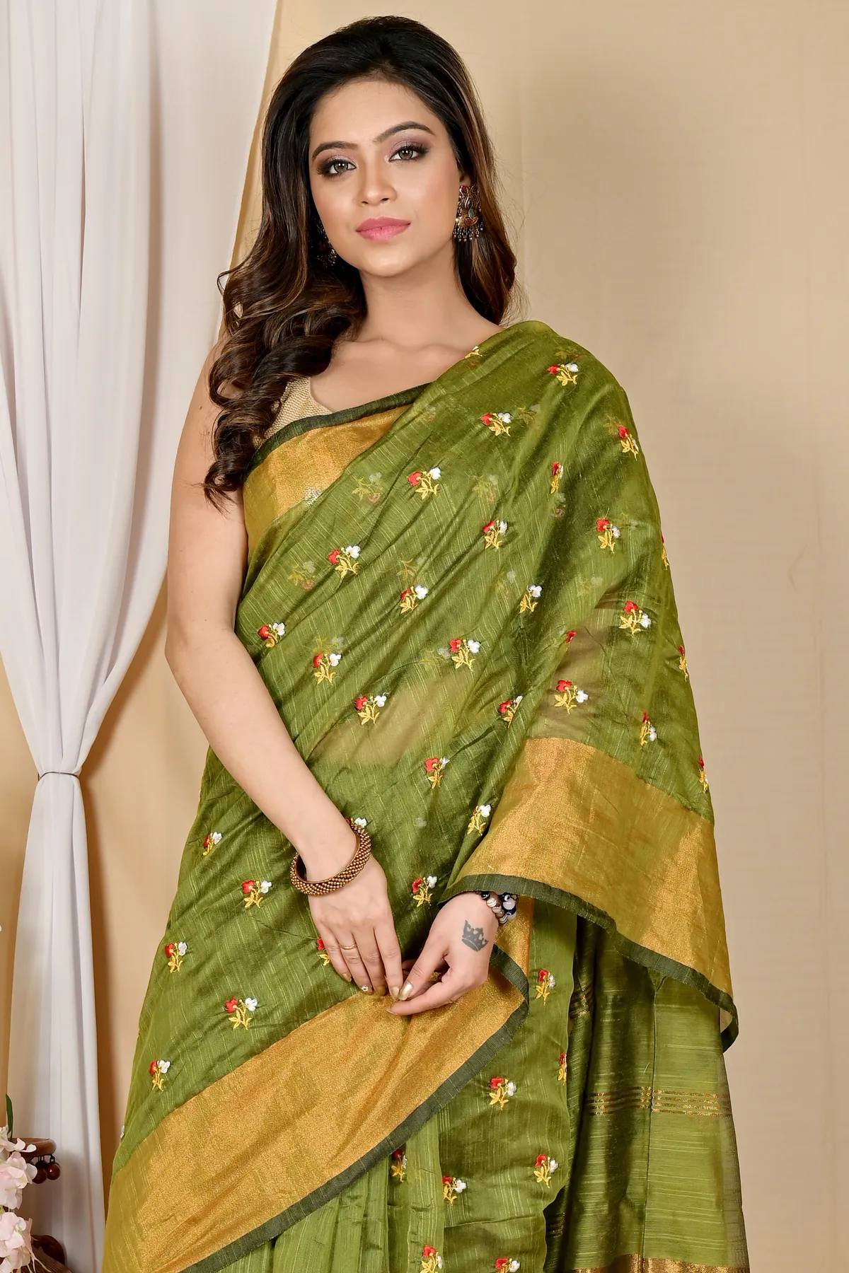 DipDiya Blended Cotton Dark Green Slabaka Moli Artisan Crafted Handloom Sarees