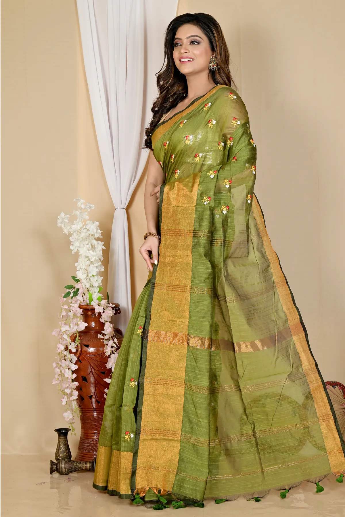 DipDiya Blended Cotton Dark Green Slabaka Moli Artisan Crafted Handloom Sarees
