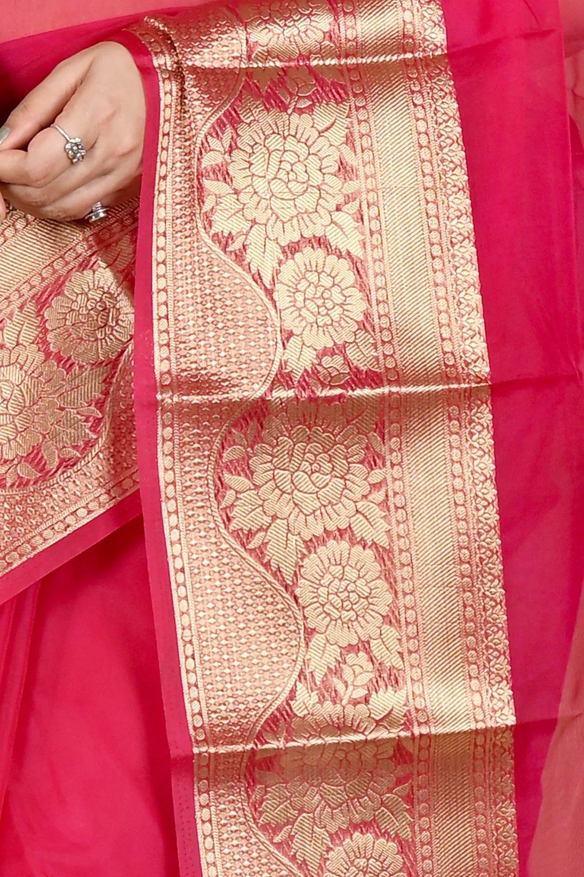 DipDiya Blended Cotton Dark Pink Sikto Woven with Love Handloom Sarees