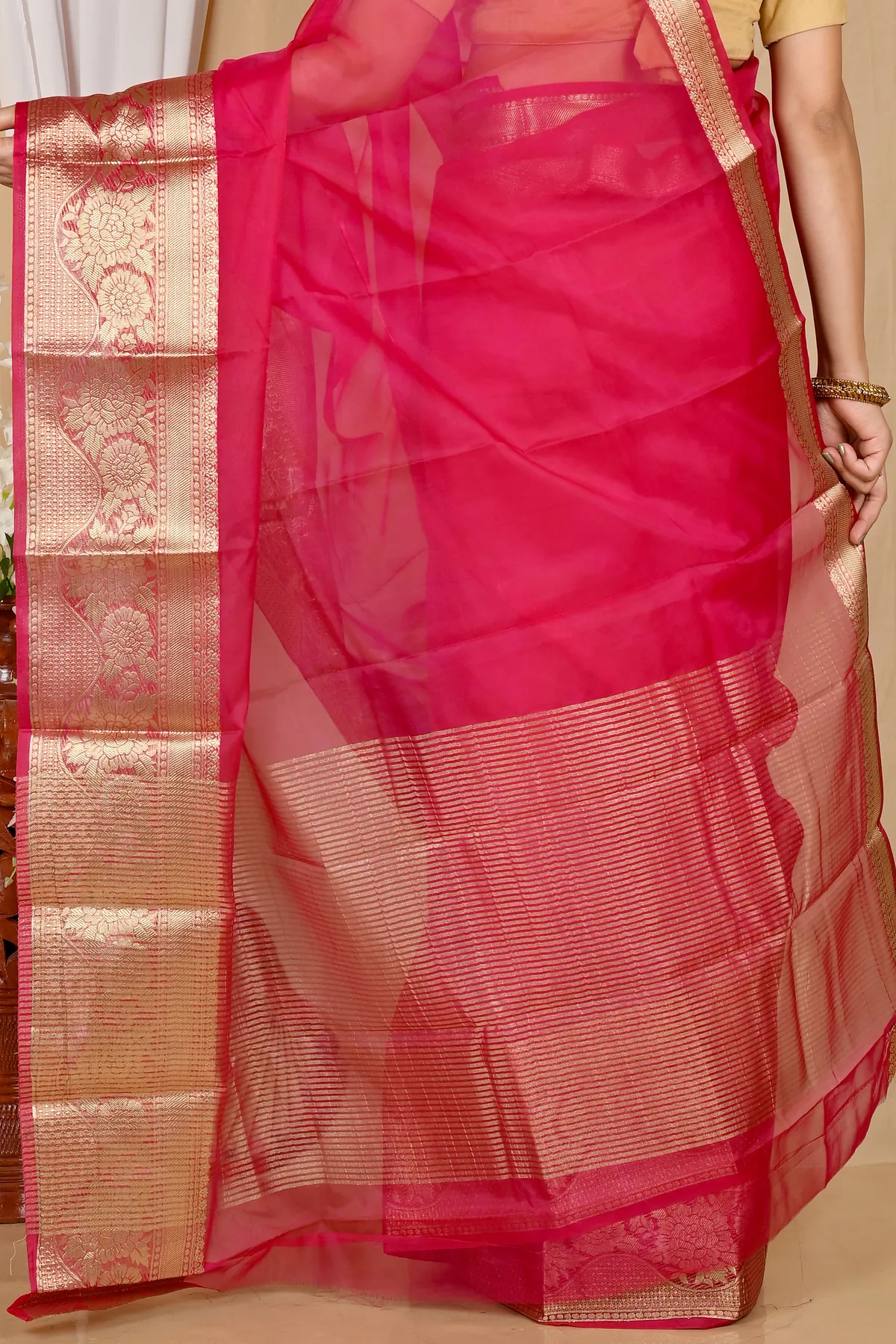 DipDiya Blended Cotton Dark Pink Sikto Woven with Love Handloom Sarees