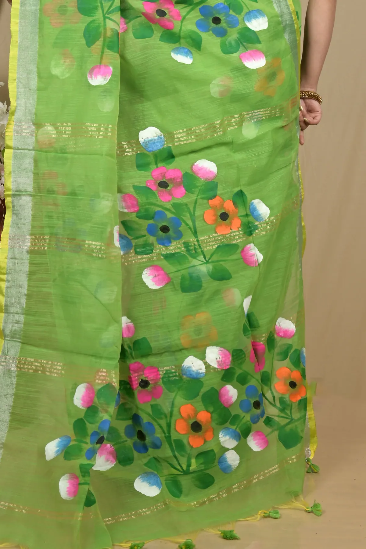 DipDiya Blended Cotton Green Anito Pure Bengali Grace Hand Painted Sarees