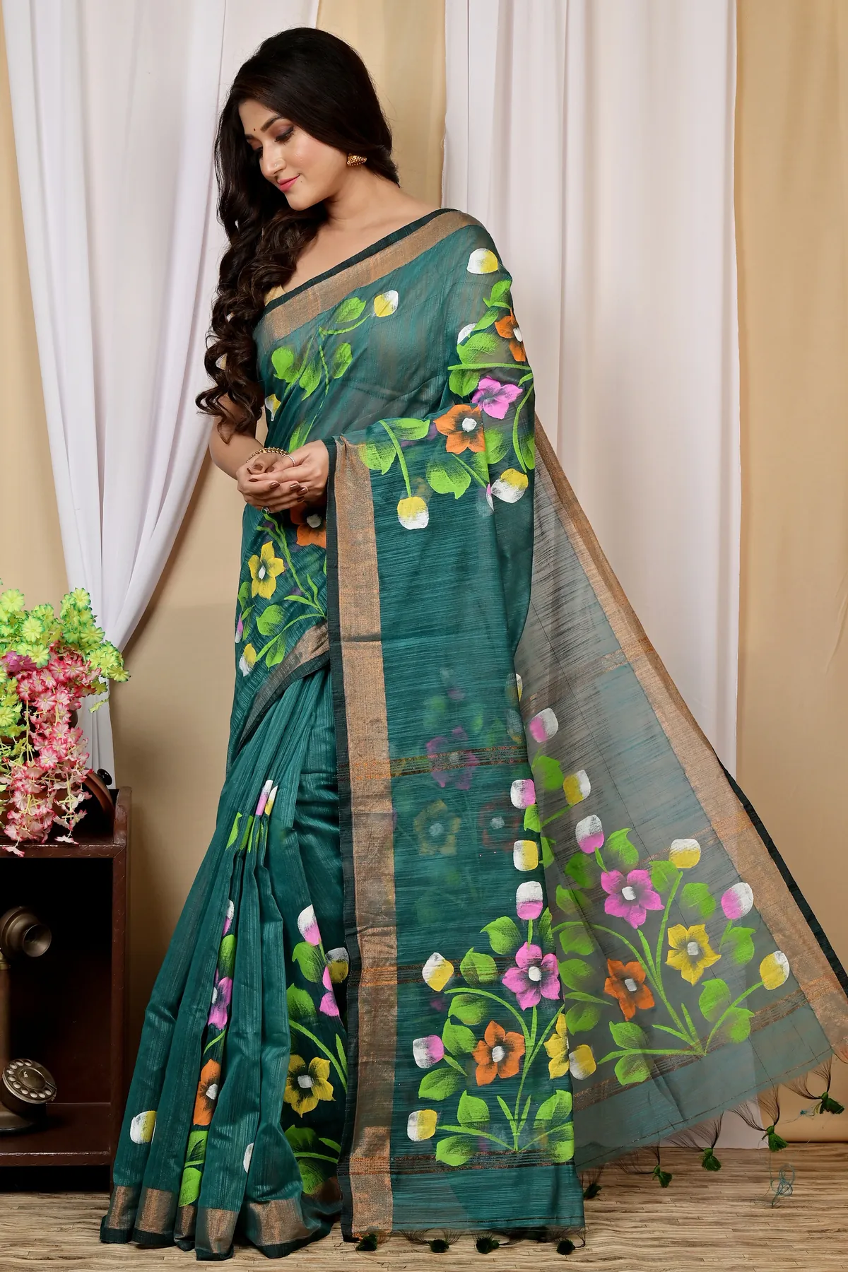 DipDiya Blended Cotton Green Anito Traditional Elegance Hand Painted Sarees