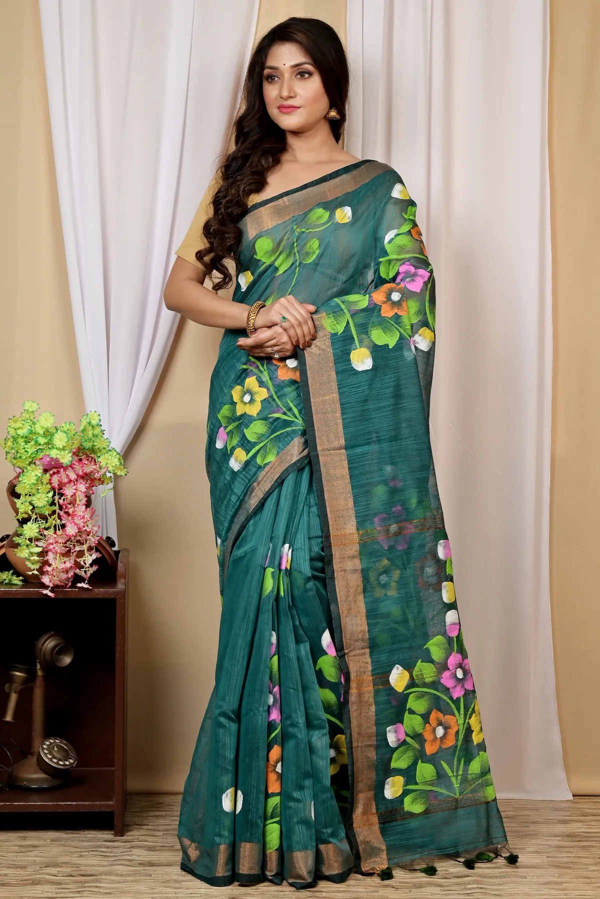 DipDiya Blended Cotton Green Anito Traditional Elegance Hand Painted Sarees
