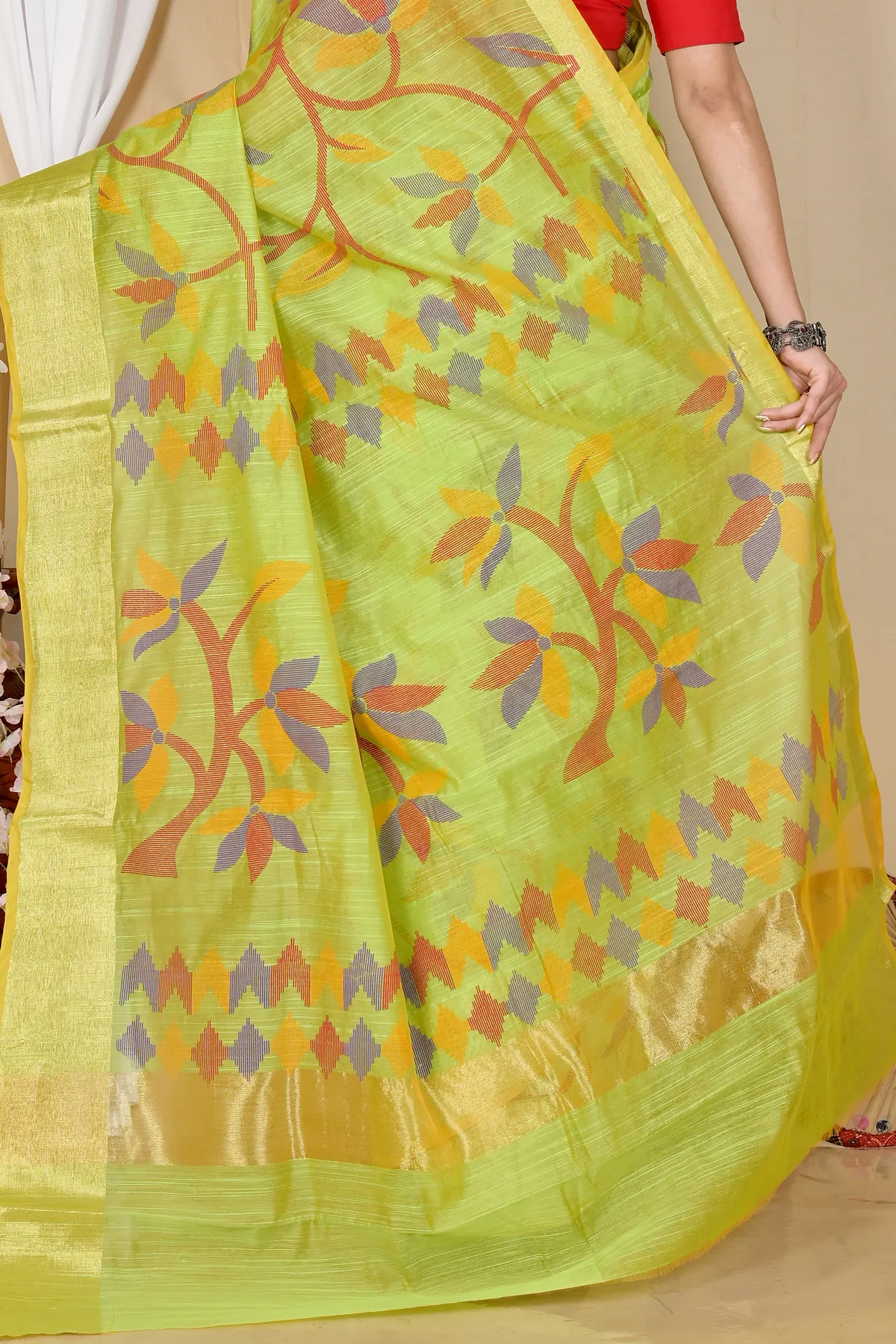 DipDiya Blended Cotton Green Narento Timeless Elegance Handloom Sarees