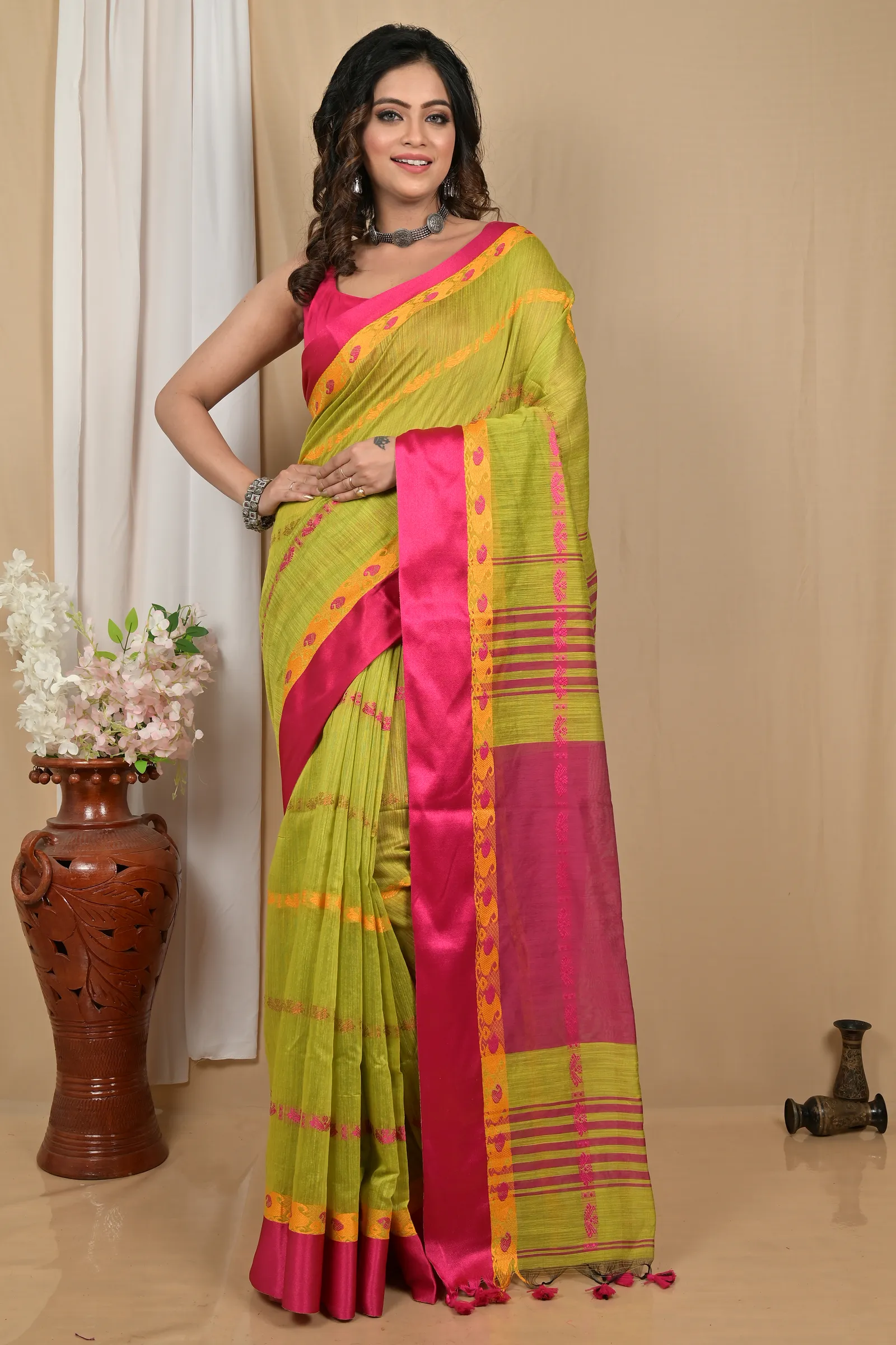 DipDiya Blended Cotton Green Pink Achsit Traditional Bengali Handloom Sarees
