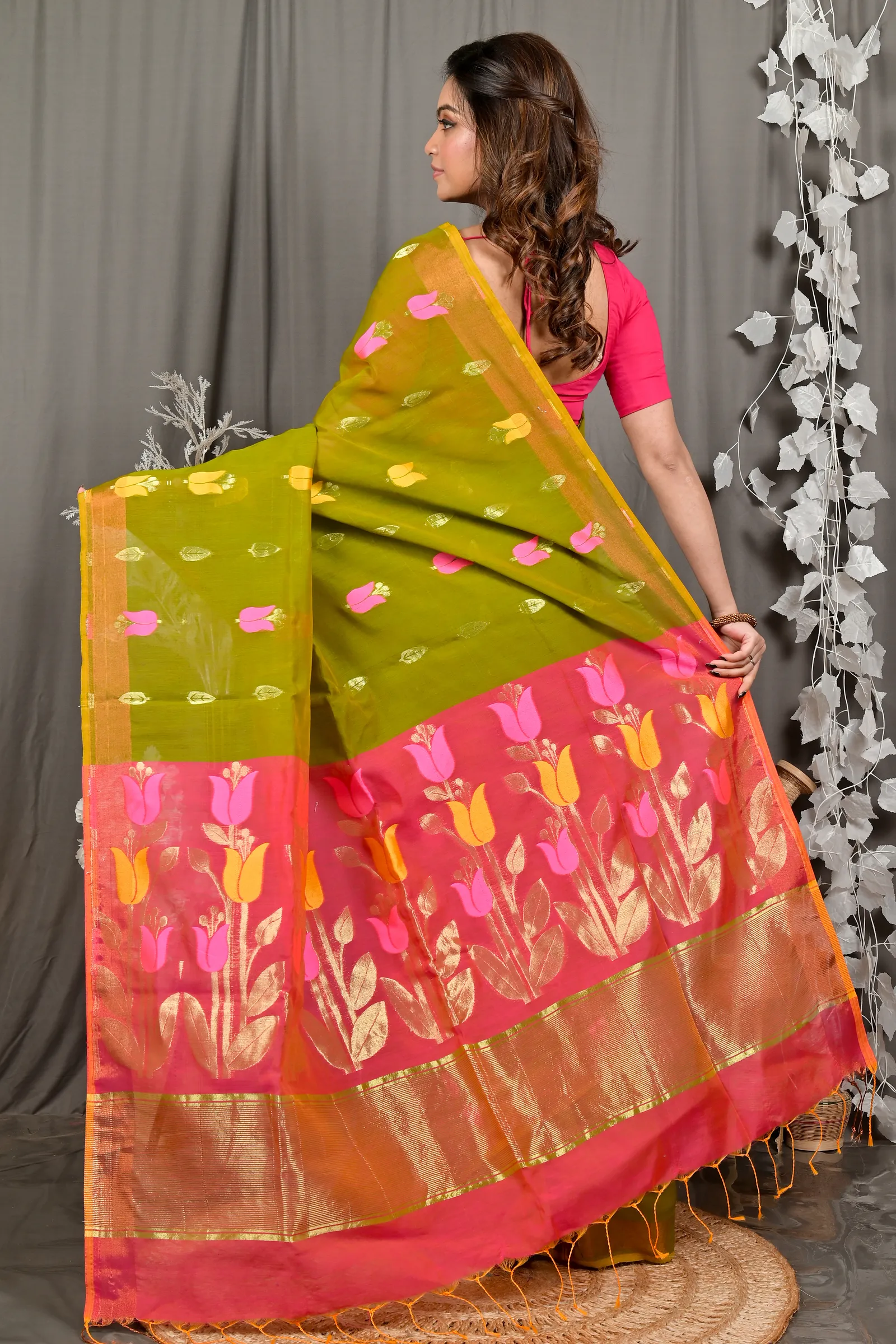 DipDiya Blended Cotton Green Pink Foyani Heritage You Can Wear Handloom Sarees
