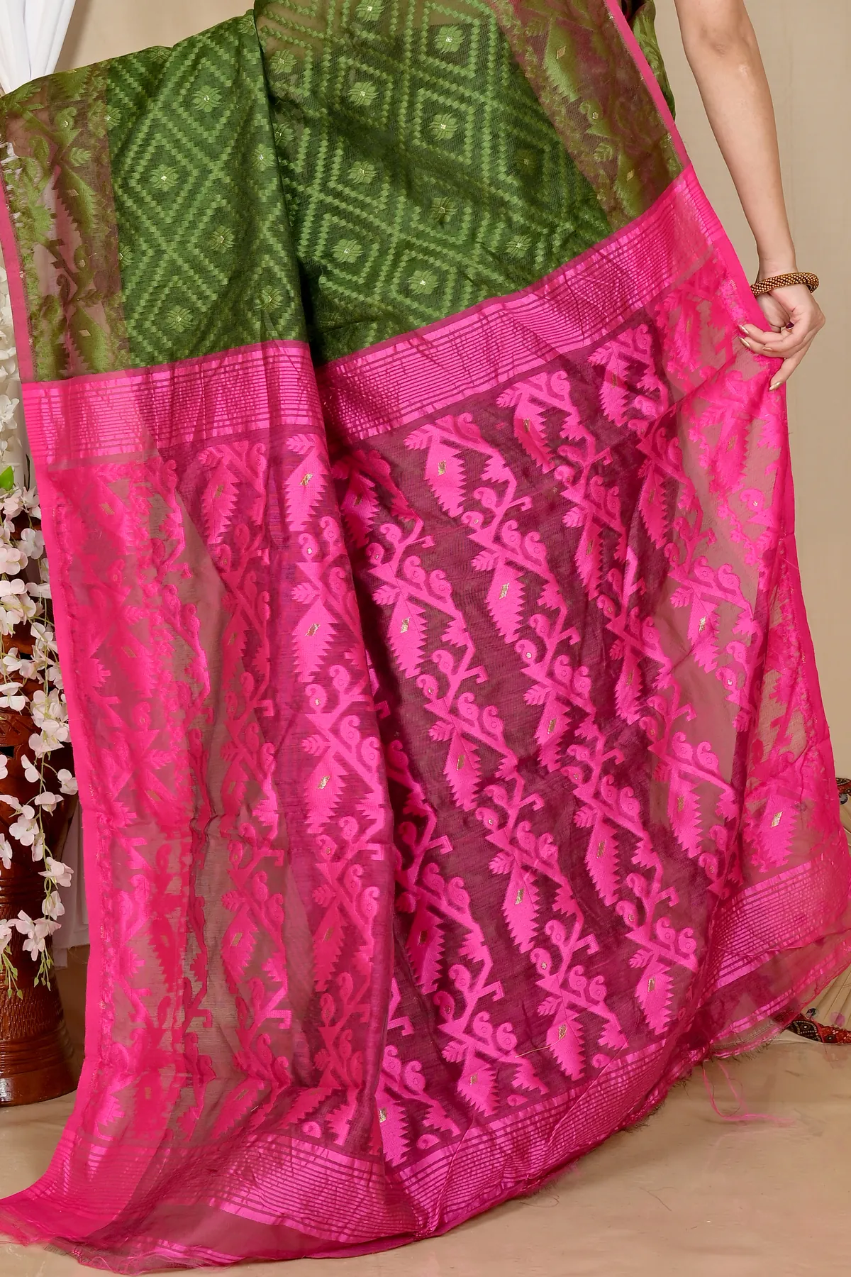 DipDiya Blended Cotton Green Purple Krokai Bengal’s Legacy Jamdani Sarees