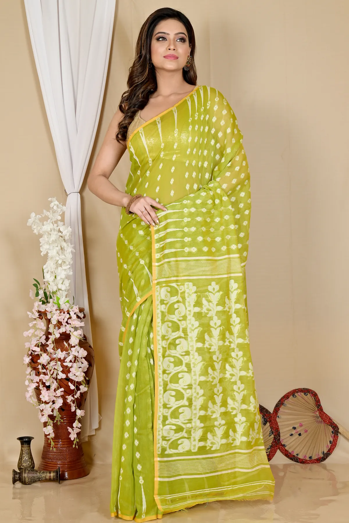 DipDiya Blended Cotton Green Rapial Threads of Tradition Jamdani Sarees