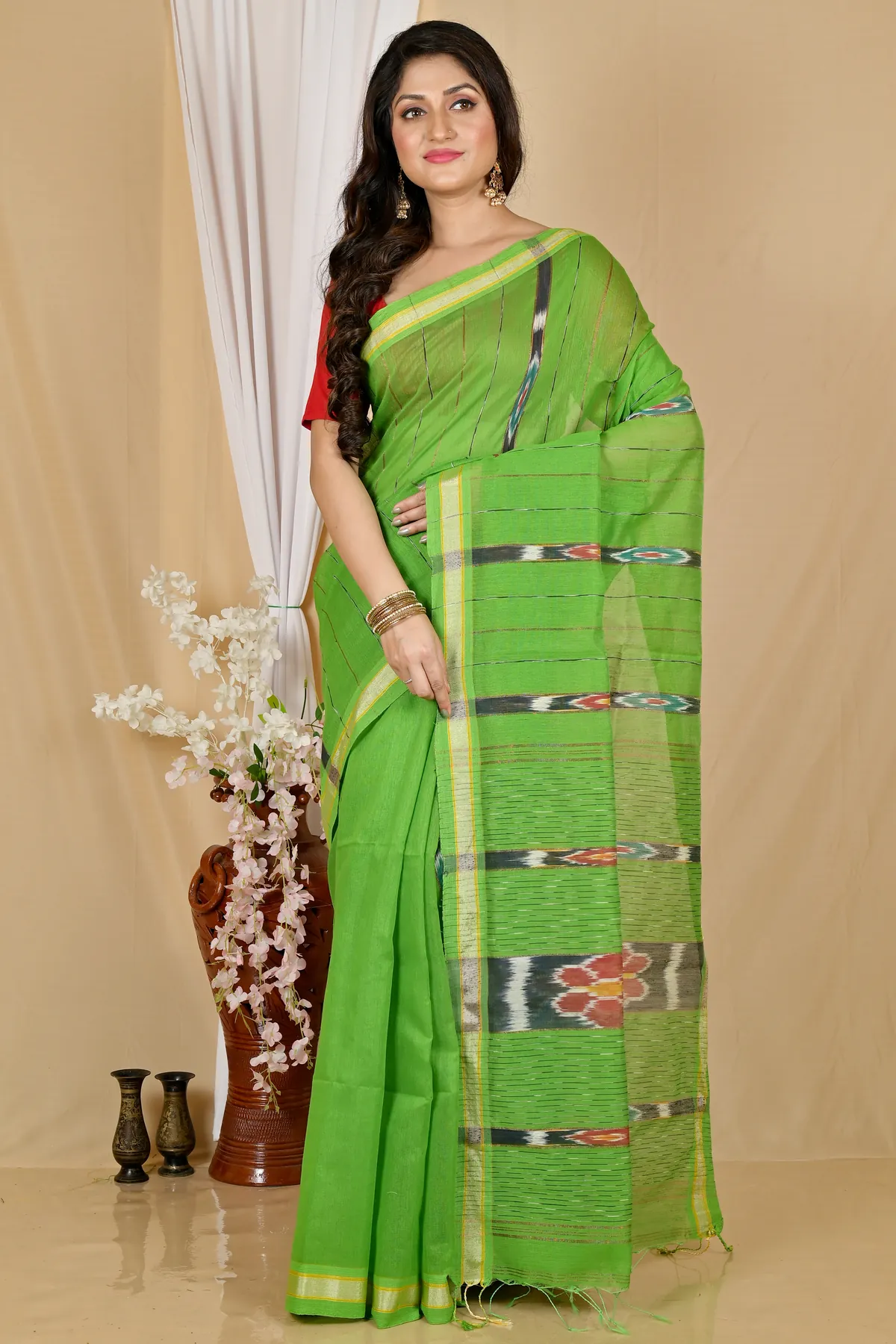 DipDiya Blended Cotton Green Setori Artisan Woven Handloom Sarees