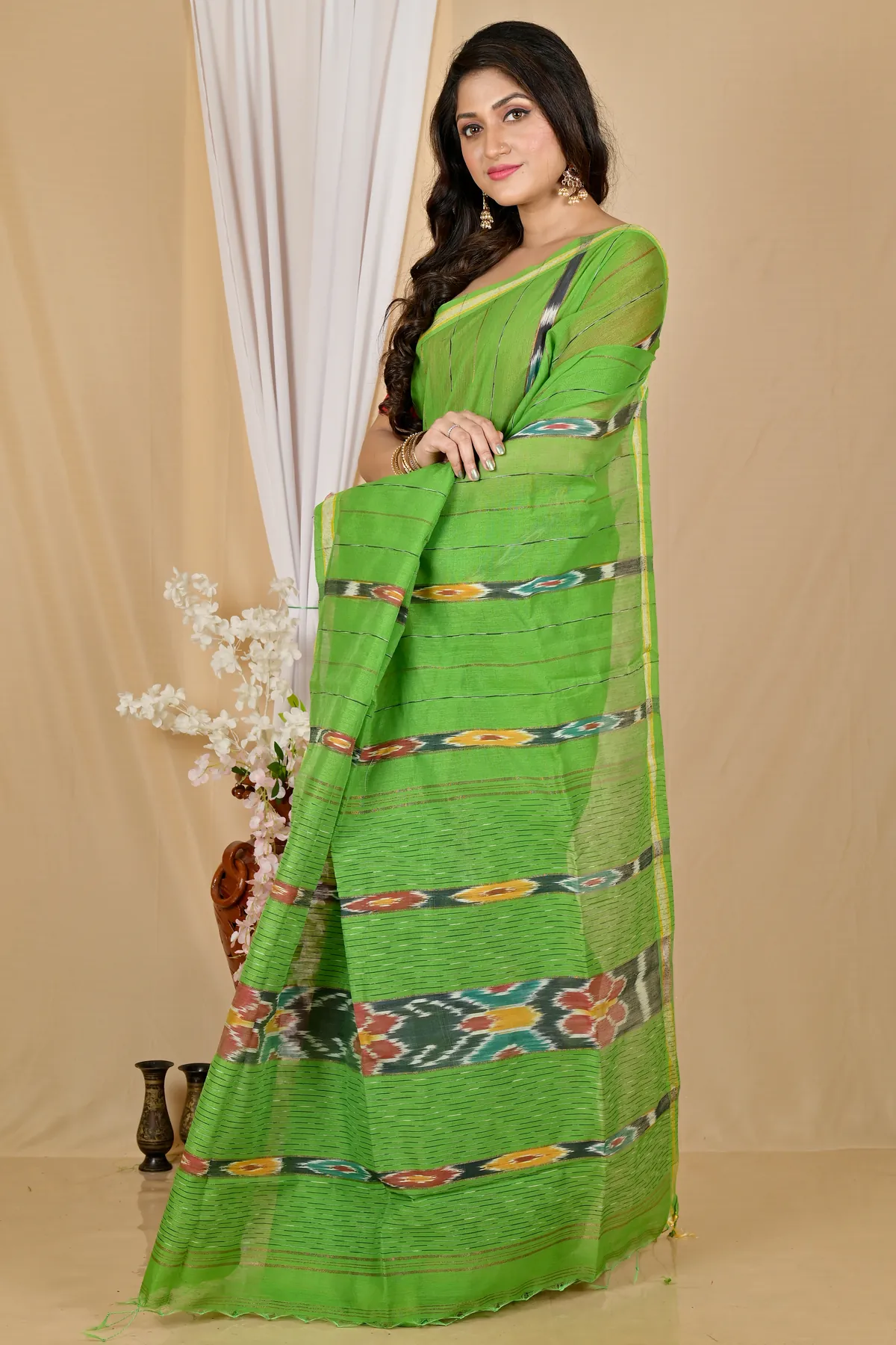 DipDiya Blended Cotton Green Setori Artisan Woven Handloom Sarees