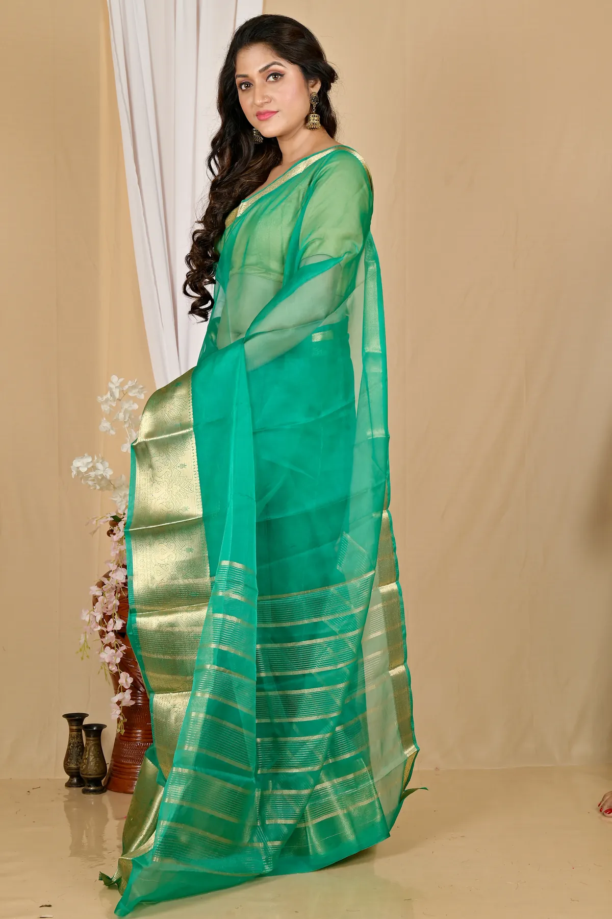 DipDiya Blended Cotton Green Sikto Wrapped in Heritage Handloom Sarees