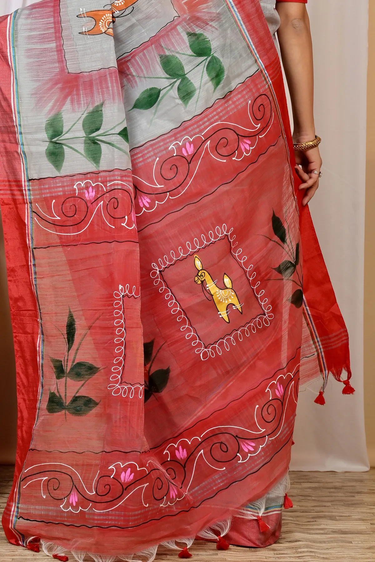 DipDiya Blended Cotton Grey Red Albela Stories of Bengal Hand Painted Sarees