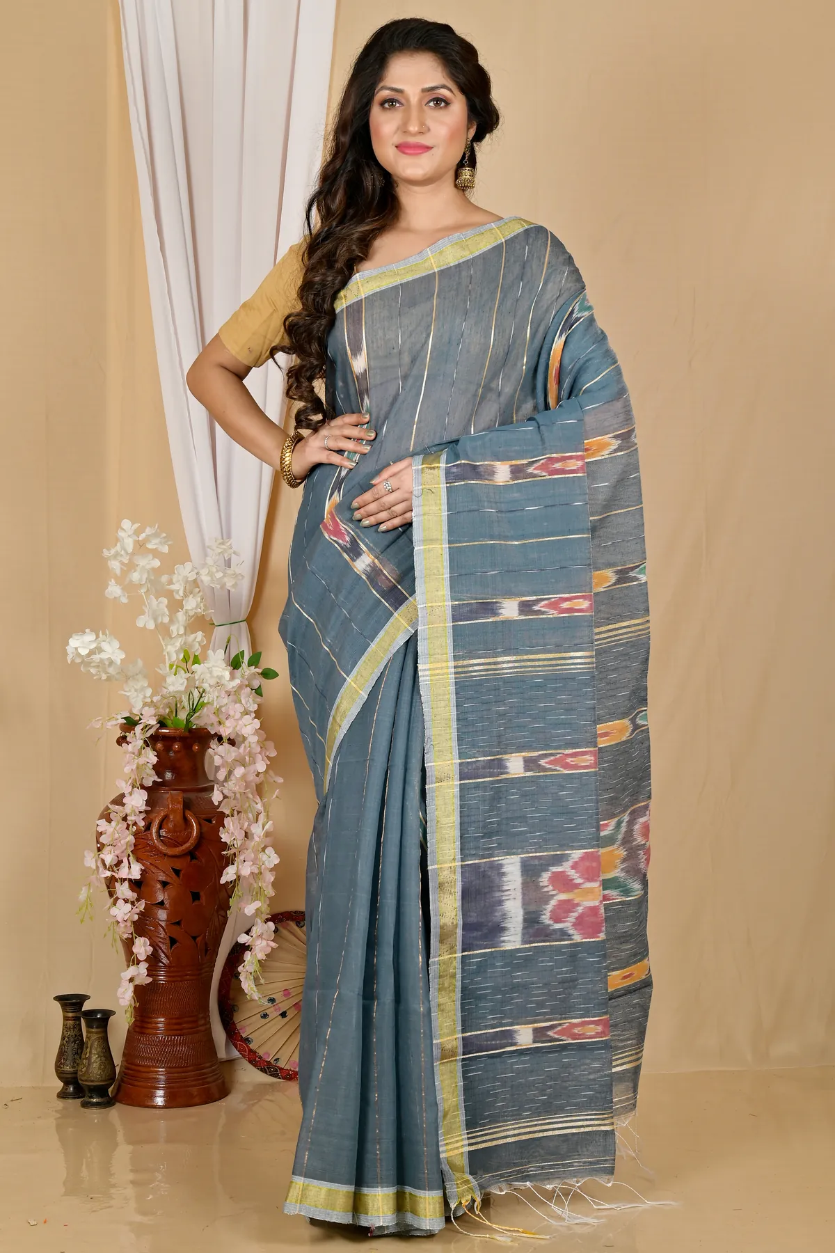 DipDiya Blended Cotton Grey Setori Bengal’s Legacy Handloom Sarees
