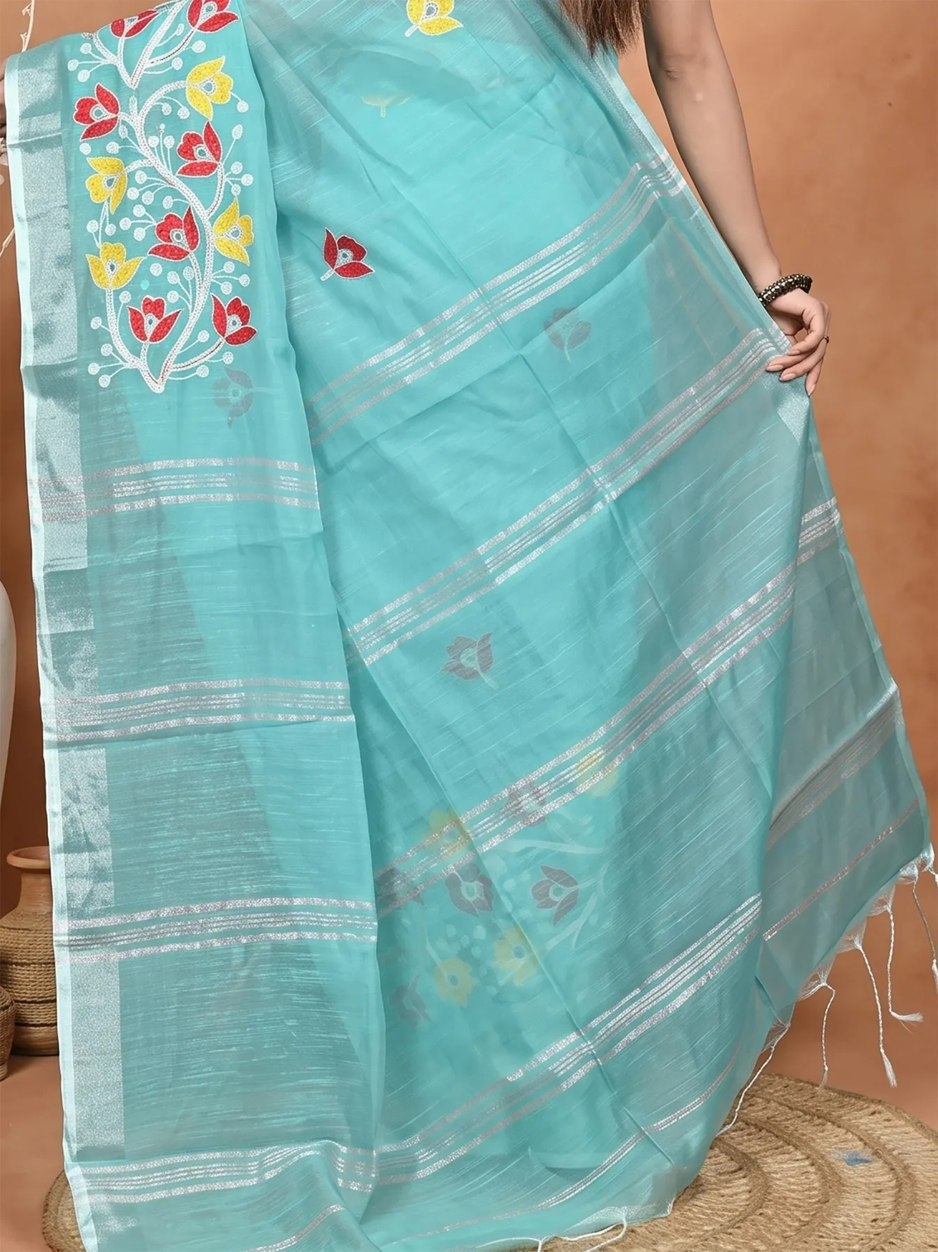 DipDiya Blended Cotton Light Green Samyra Heritage of Bengali Embroidery Handloom sarees
