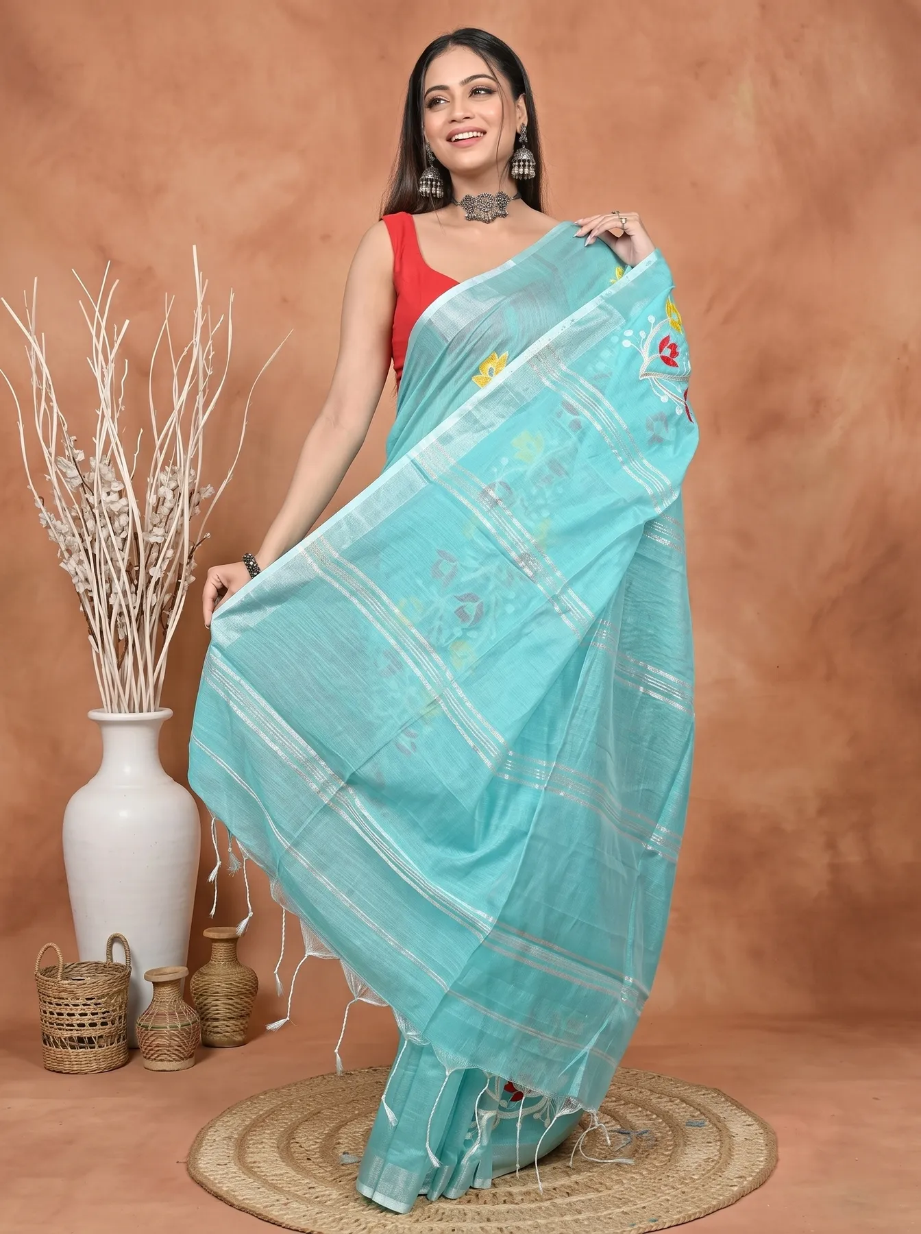 DipDiya Blended Cotton Light Green Samyra Heritage of Bengali Embroidery Handloom sarees