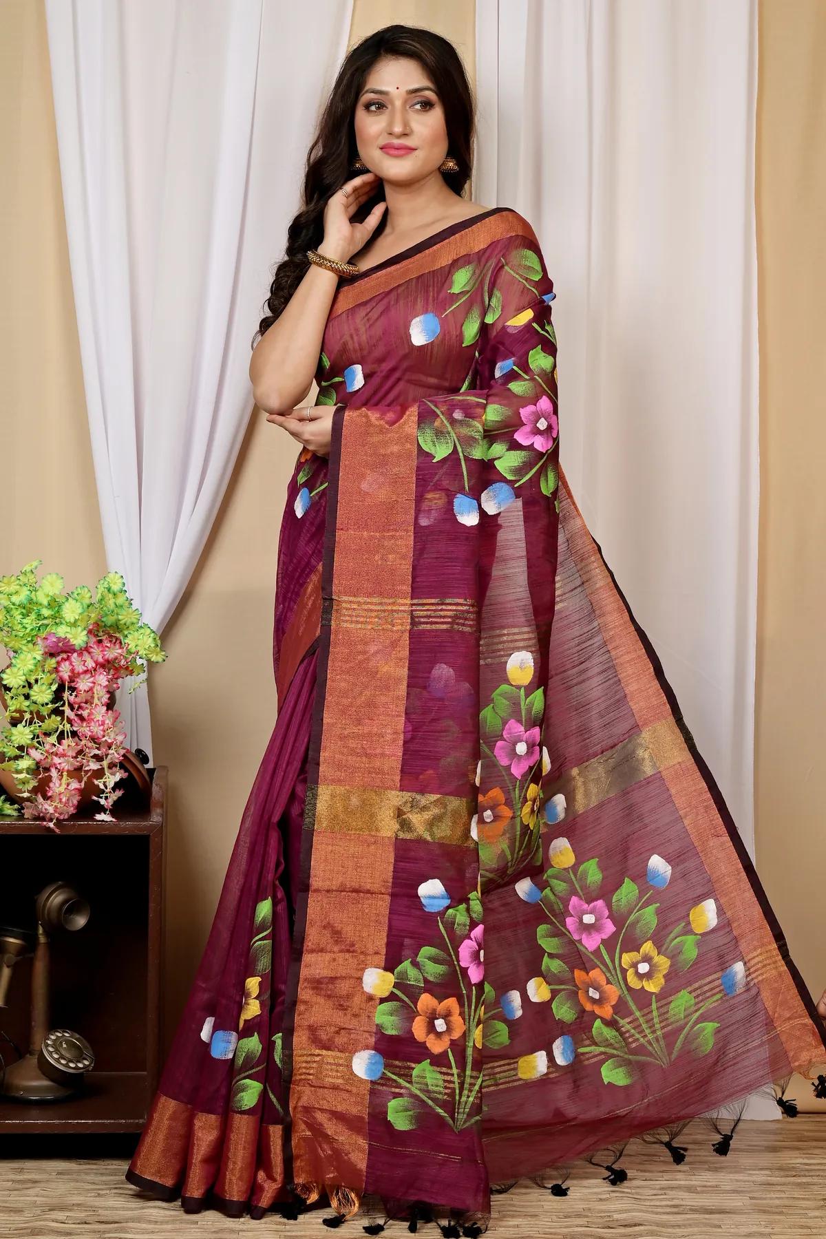 DipDiya Blended Cotton Maroon Anito Timeless Elegance Hand Painted Sarees