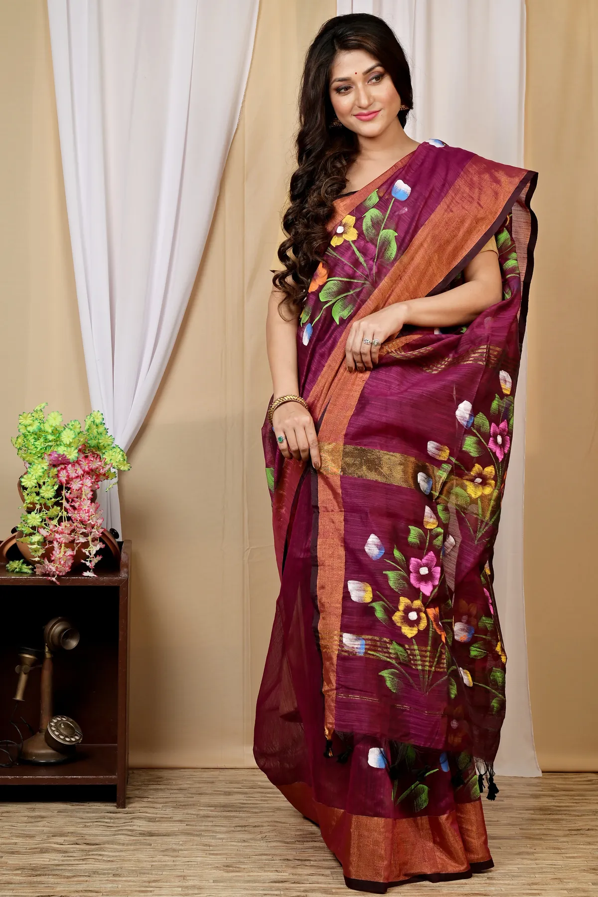 DipDiya Blended Cotton Maroon Anito Timeless Elegance Hand Painted Sarees