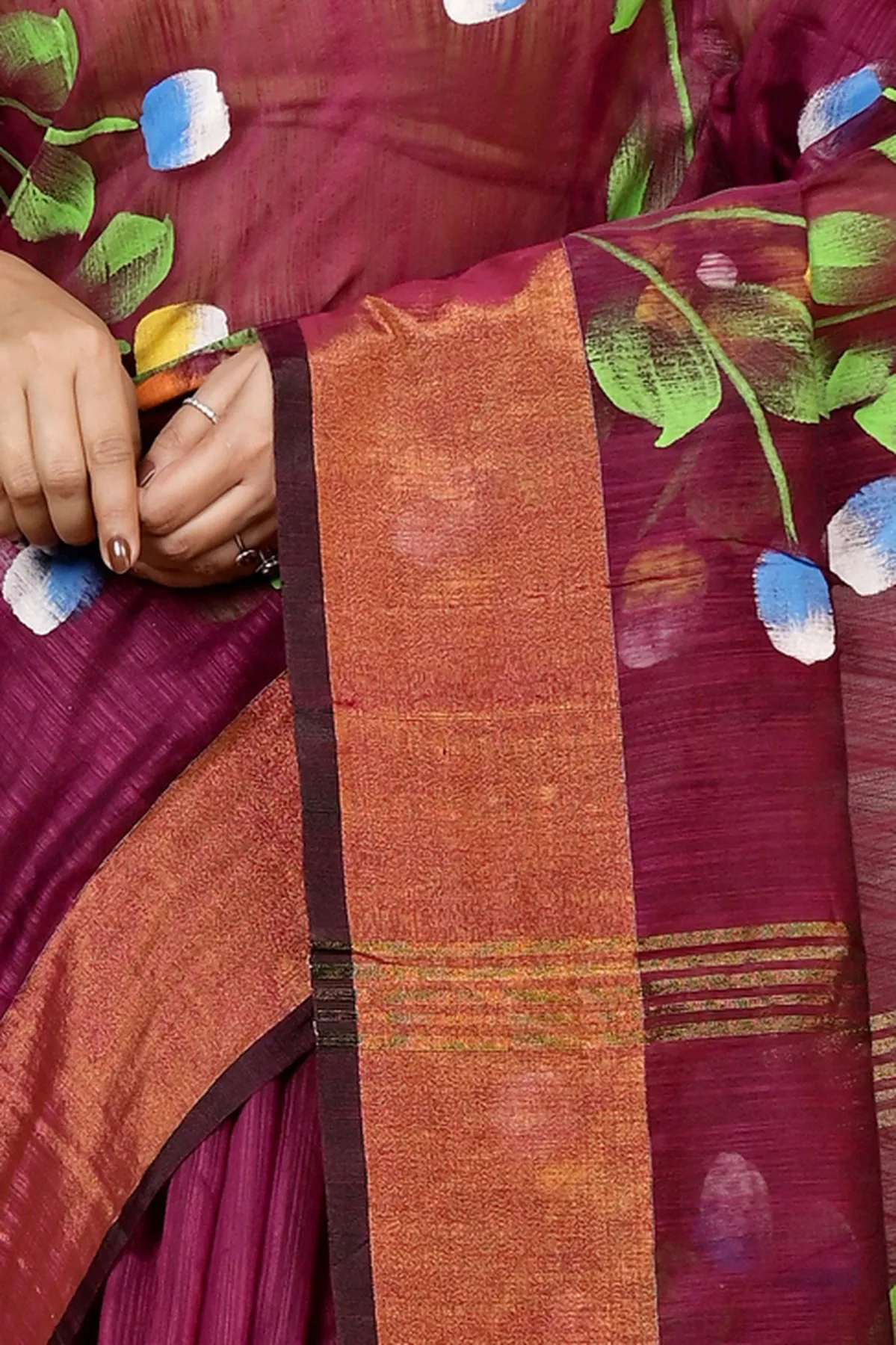 DipDiya Blended Cotton Maroon Anito Timeless Elegance Hand Painted Sarees
