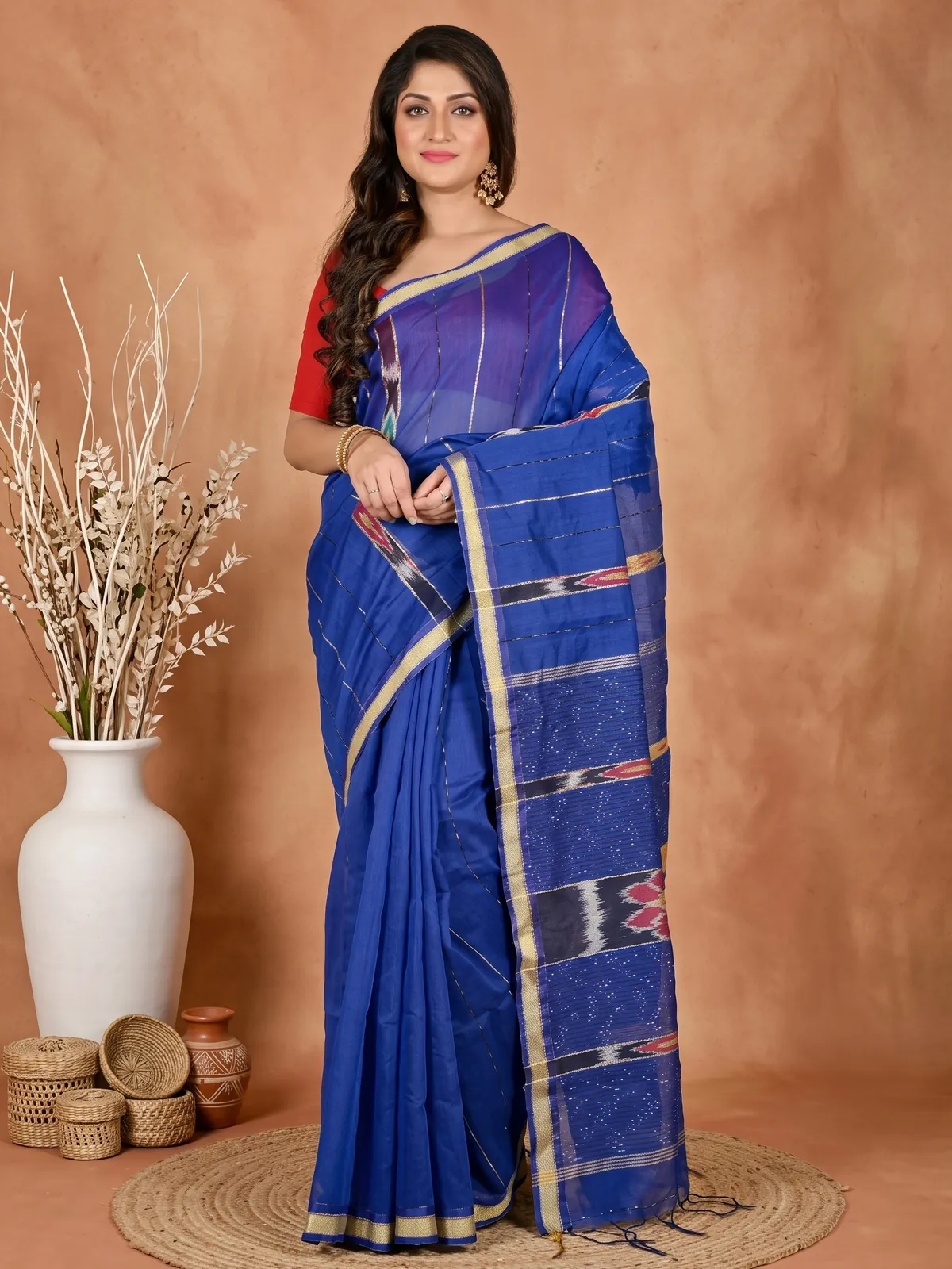 DipDiya Blended Cotton Naby Blue Setori A Legacy Woven Handloom Sarees