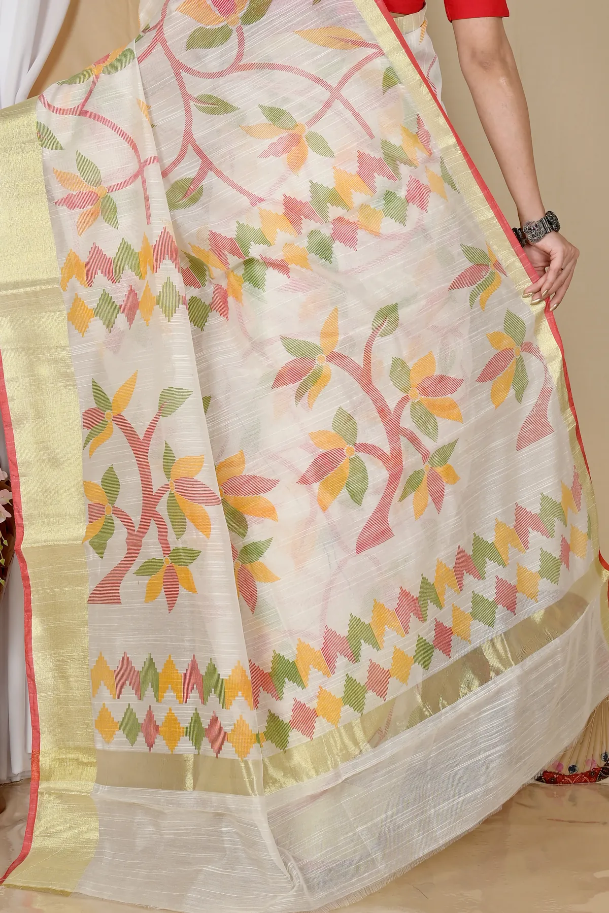 DipDiya Blended Cotton Off White Narento Threads of Tradition Handloom Sarees