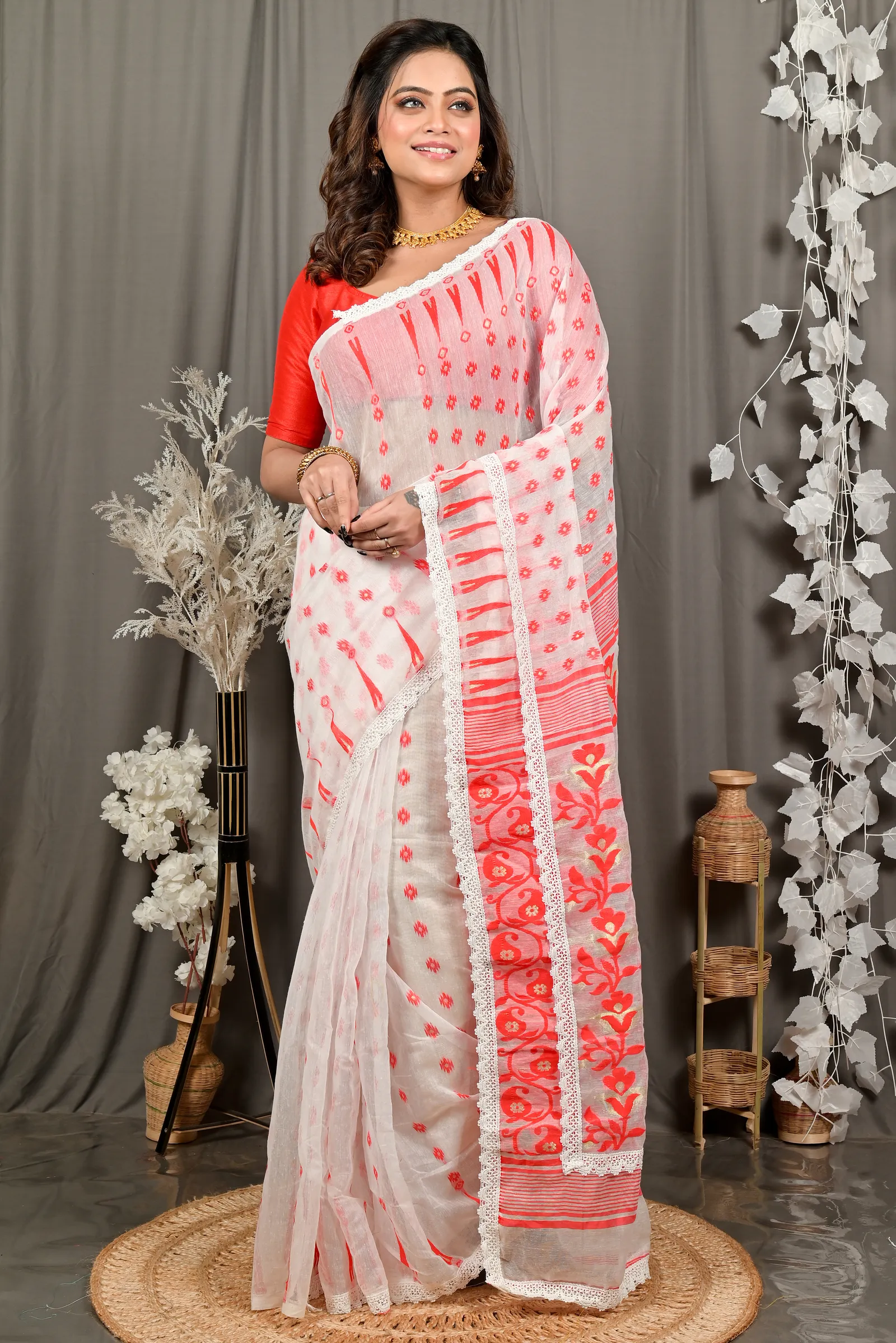 DipDiya Blended Cotton Off-White Red Fipui Artisan Crafted Jamdani Sarees