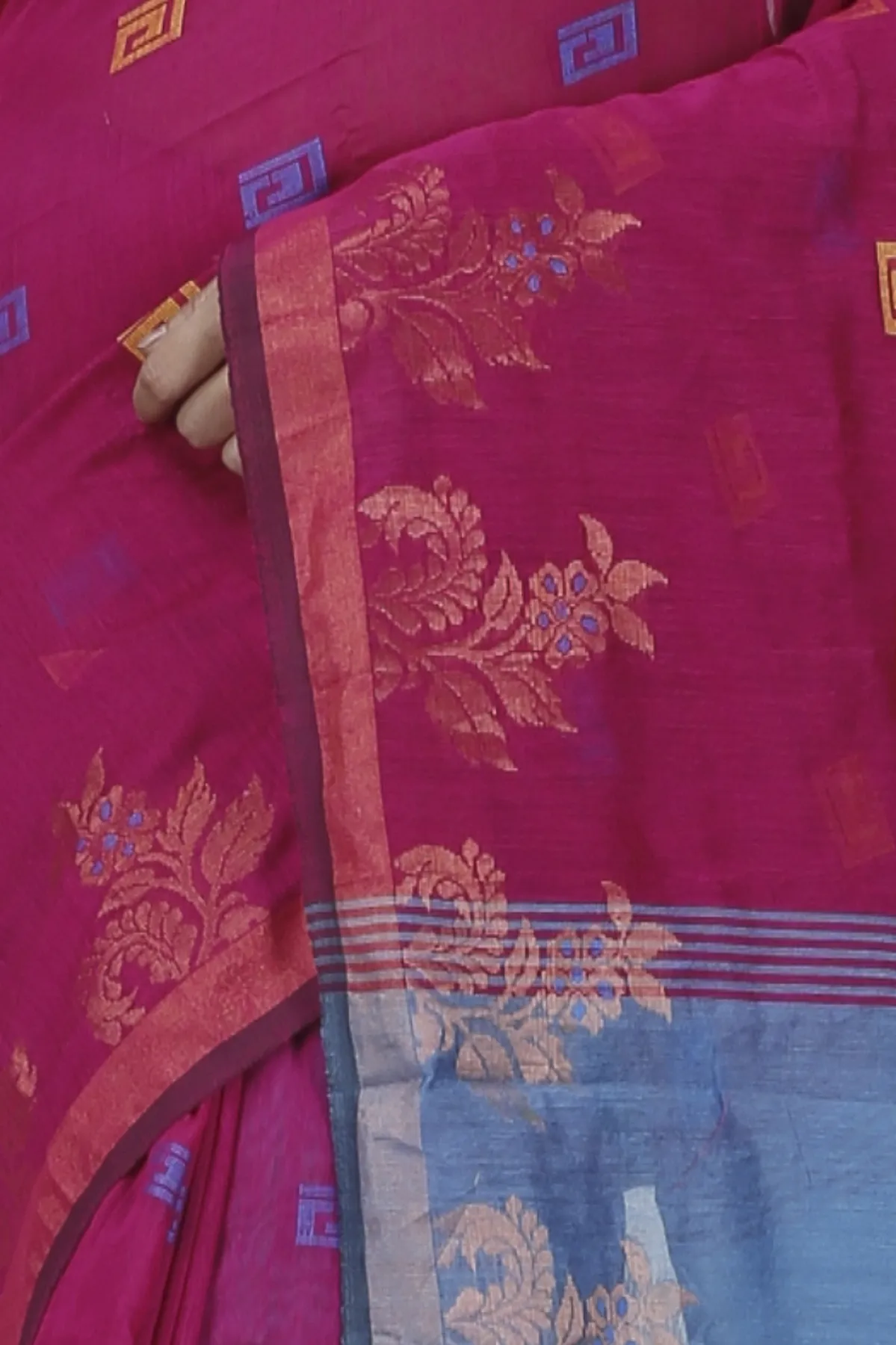DipDiya Blended Cotton Parpel Blue Banu Bengal in Every Thread Handloom Sarees
