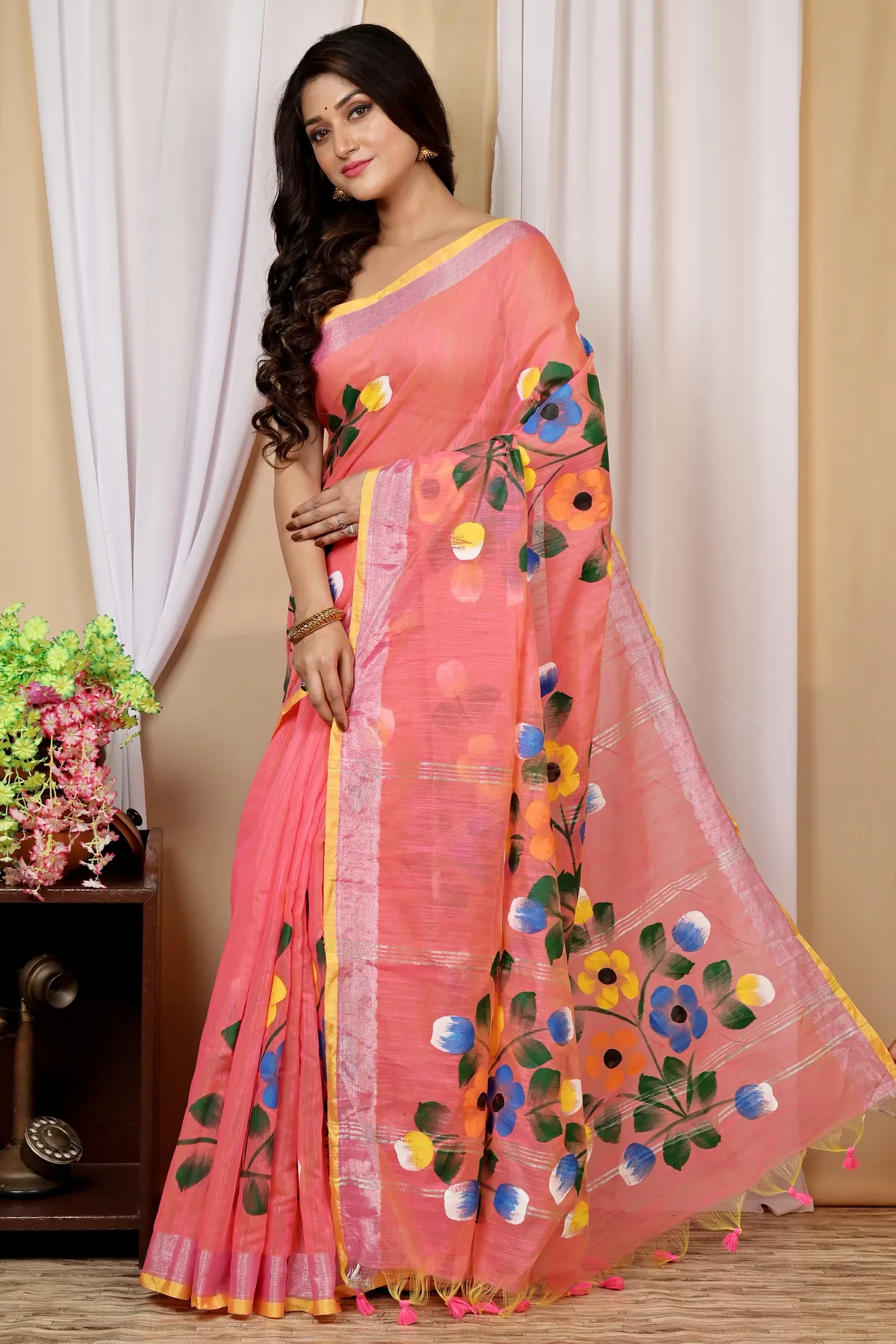 DipDiya Blended Cotton Peach Anito Timeless Bengal Hand Painted Sarees