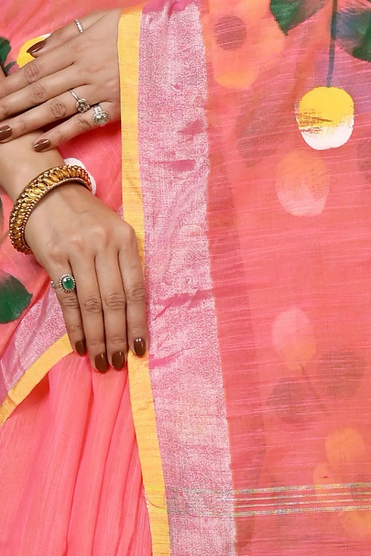 DipDiya Blended Cotton Peach Anito Timeless Bengal Hand Painted Sarees